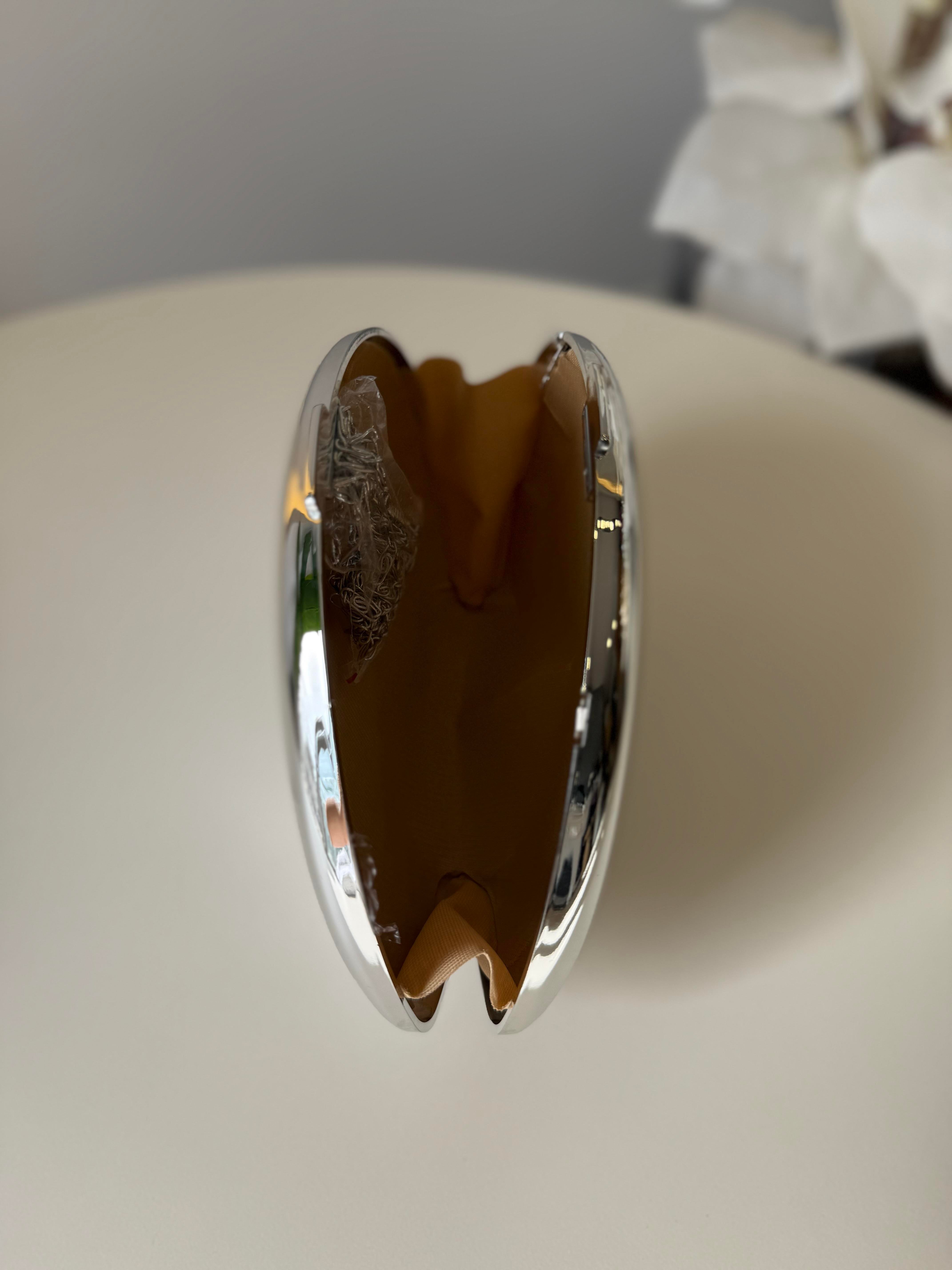 9980 Oval Metal Çanta