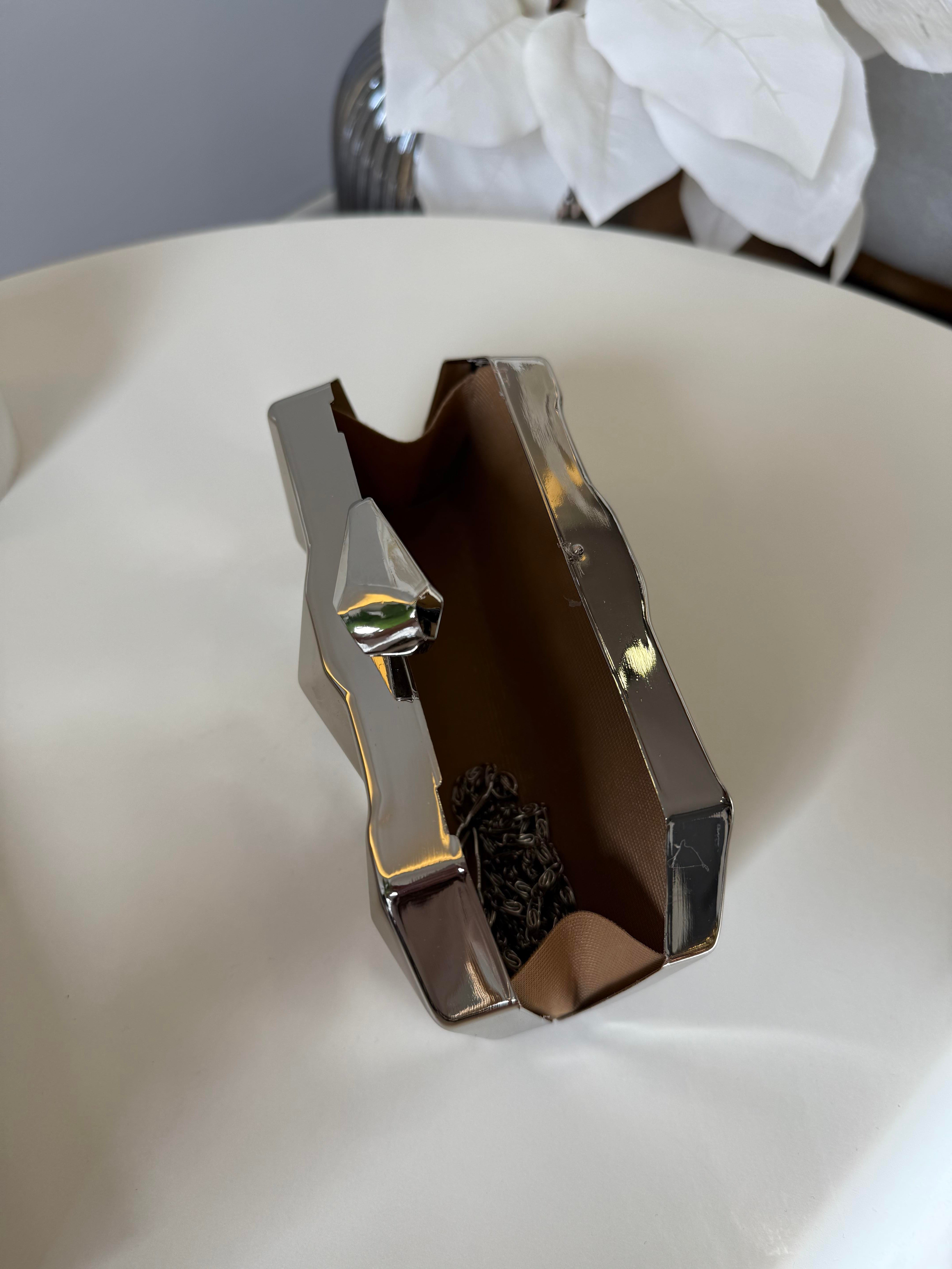 9981 Dikdörtgen Kabartmalı Çanta