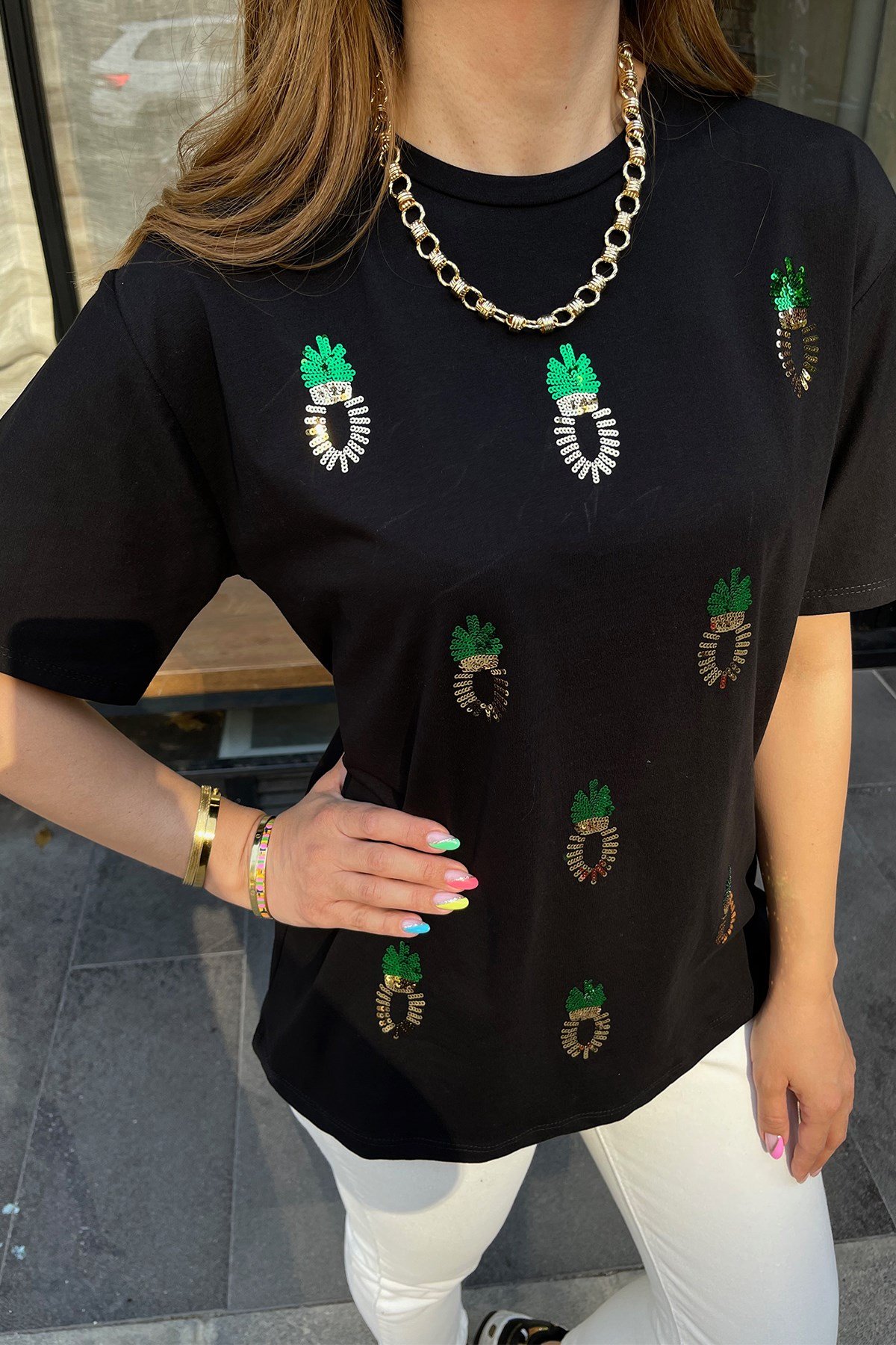 Ananaslı Pullu Tshirt