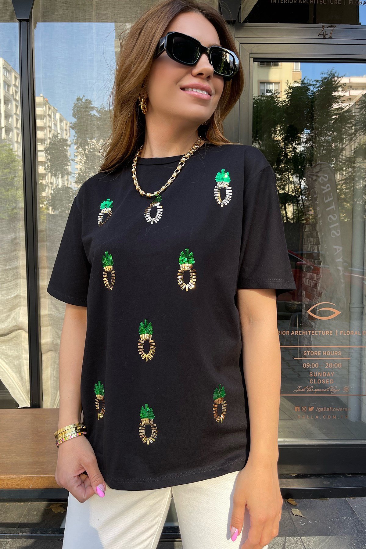 Ananaslı Pullu Tshirt