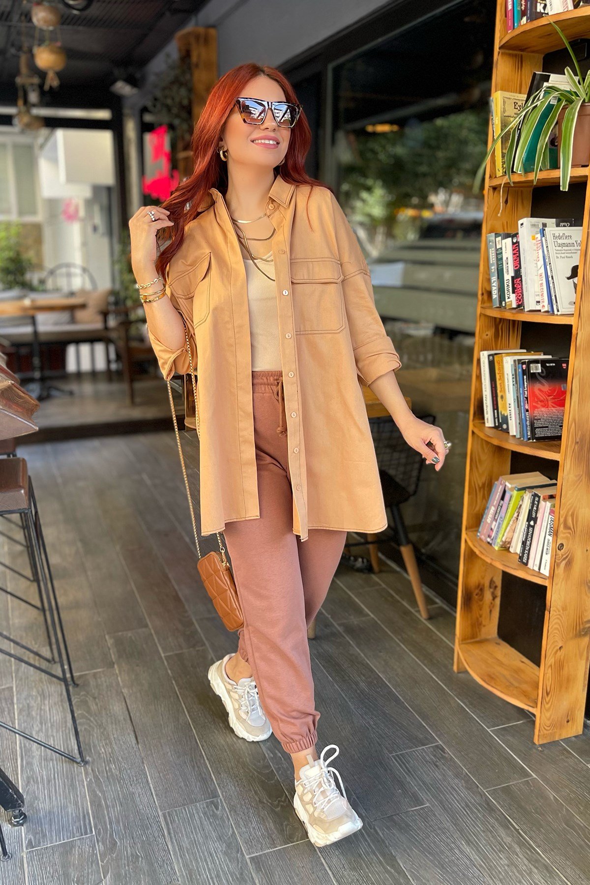 Bej Cepli Oversize Gömlek