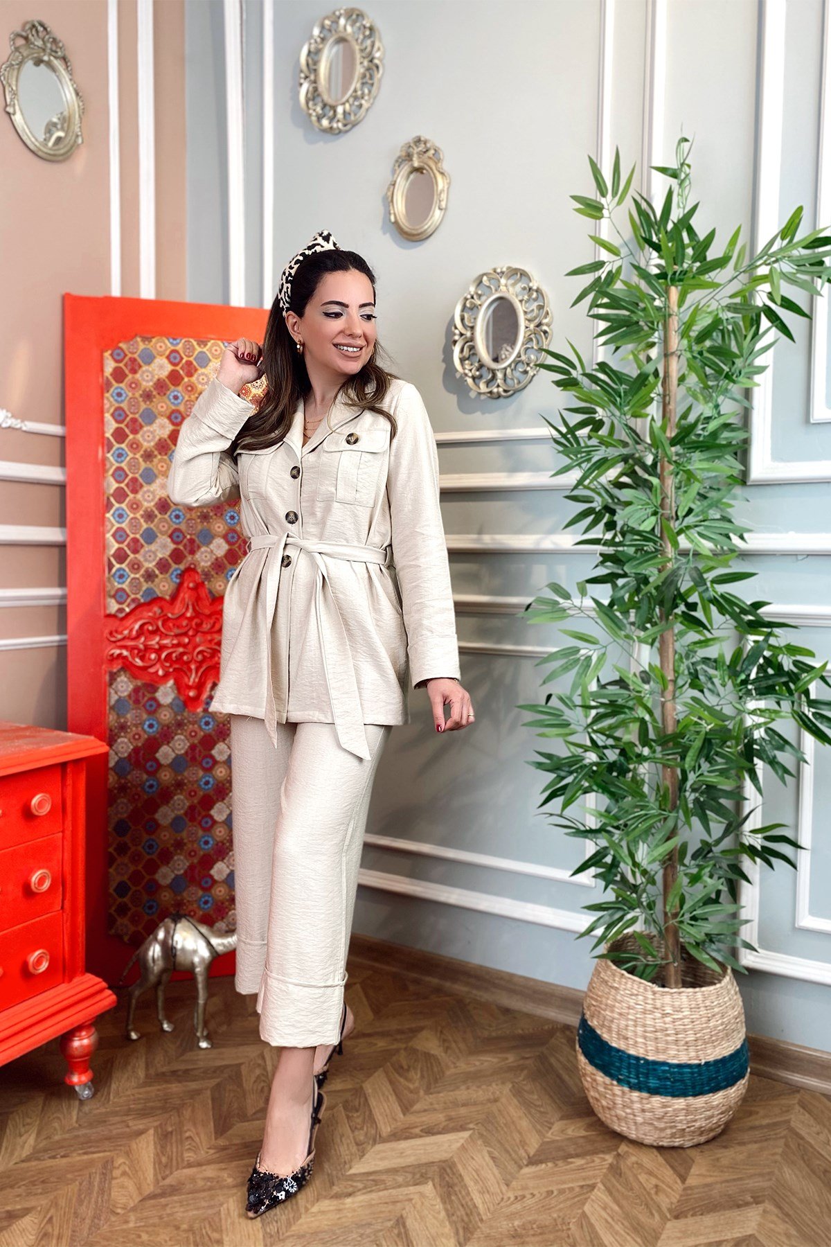 Bej Düğmeli Pantolon Takım 