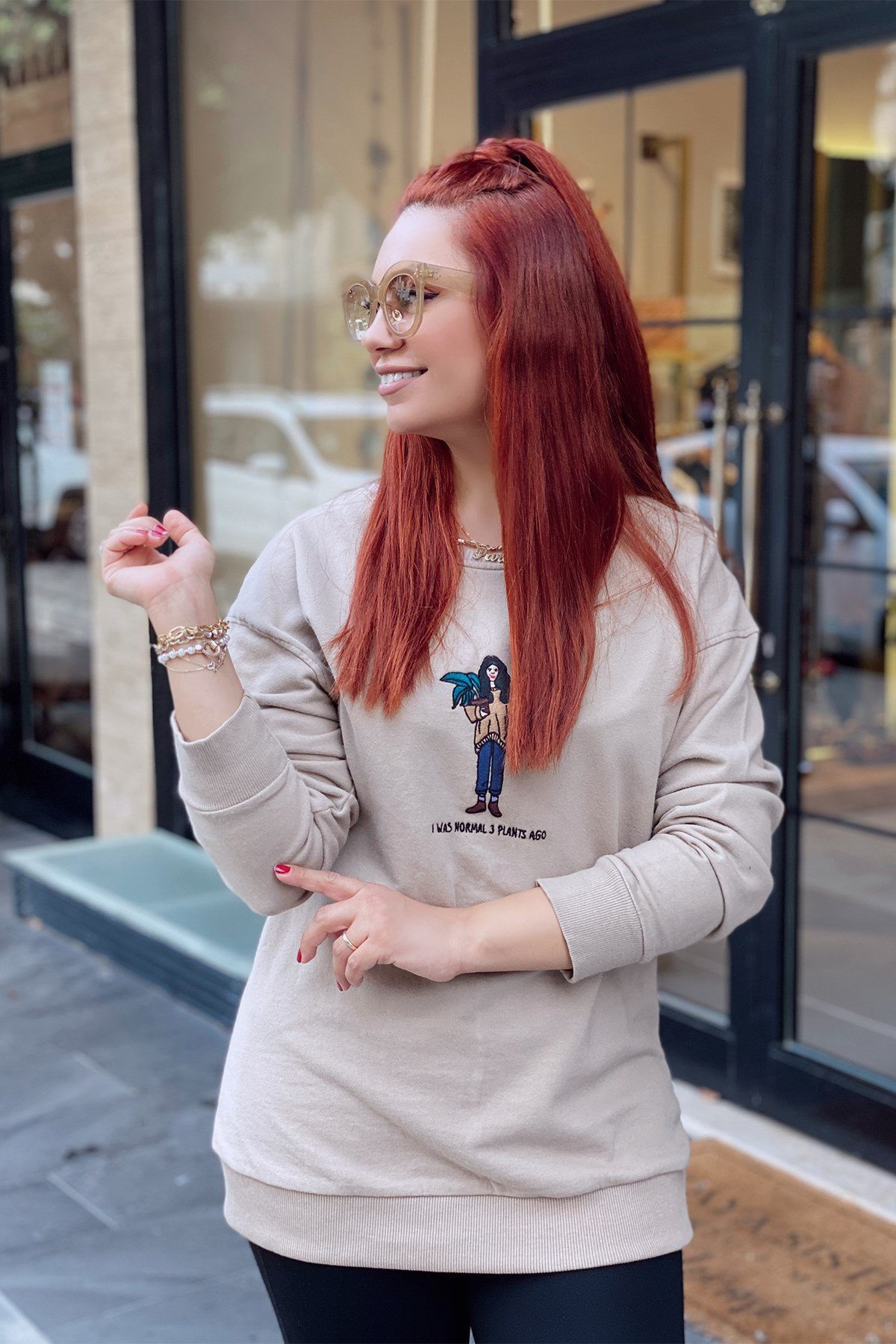 Bej Figürlü Sweatshirt