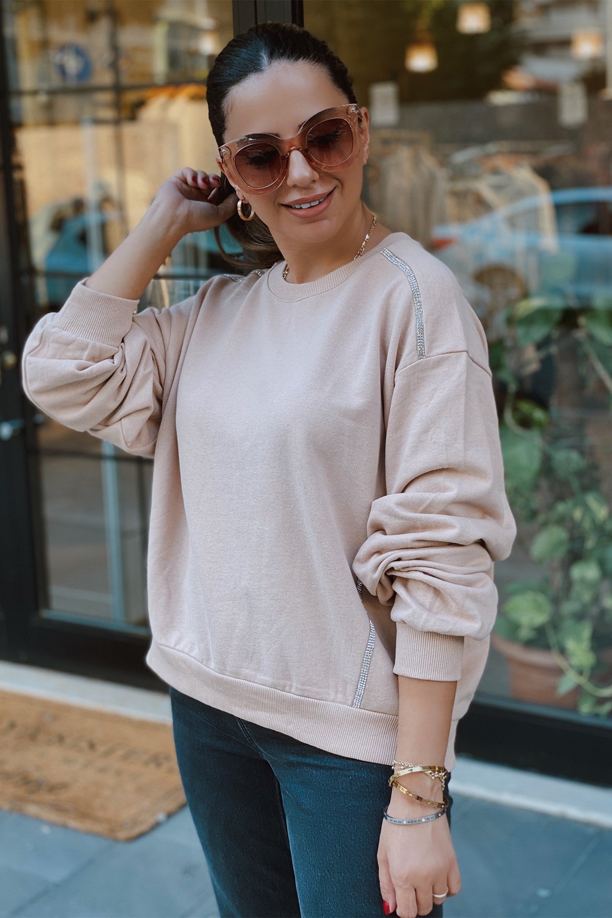 Bej Renk Taş Şeritli Sweat