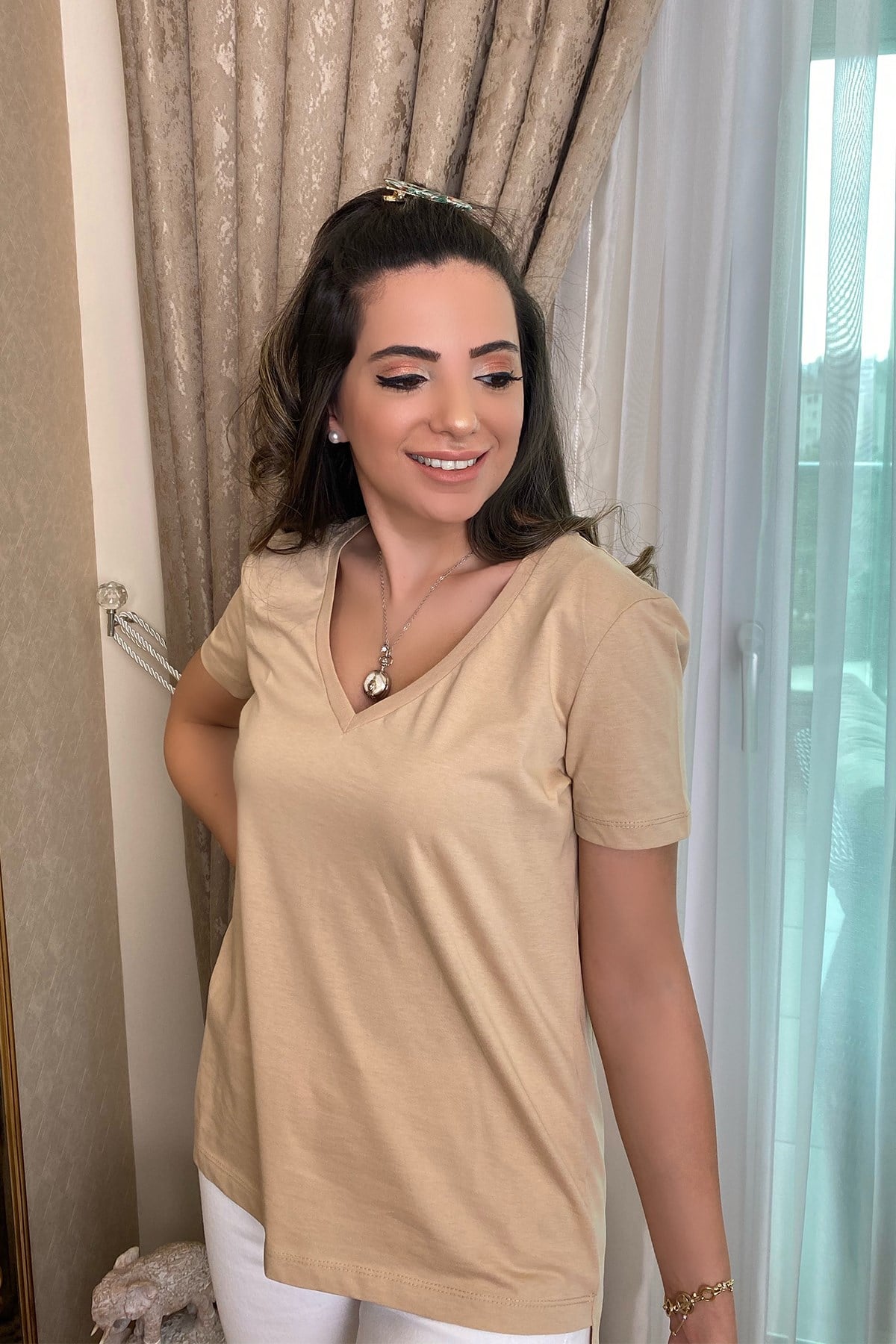 Bej V Yaka Basic Tshirt