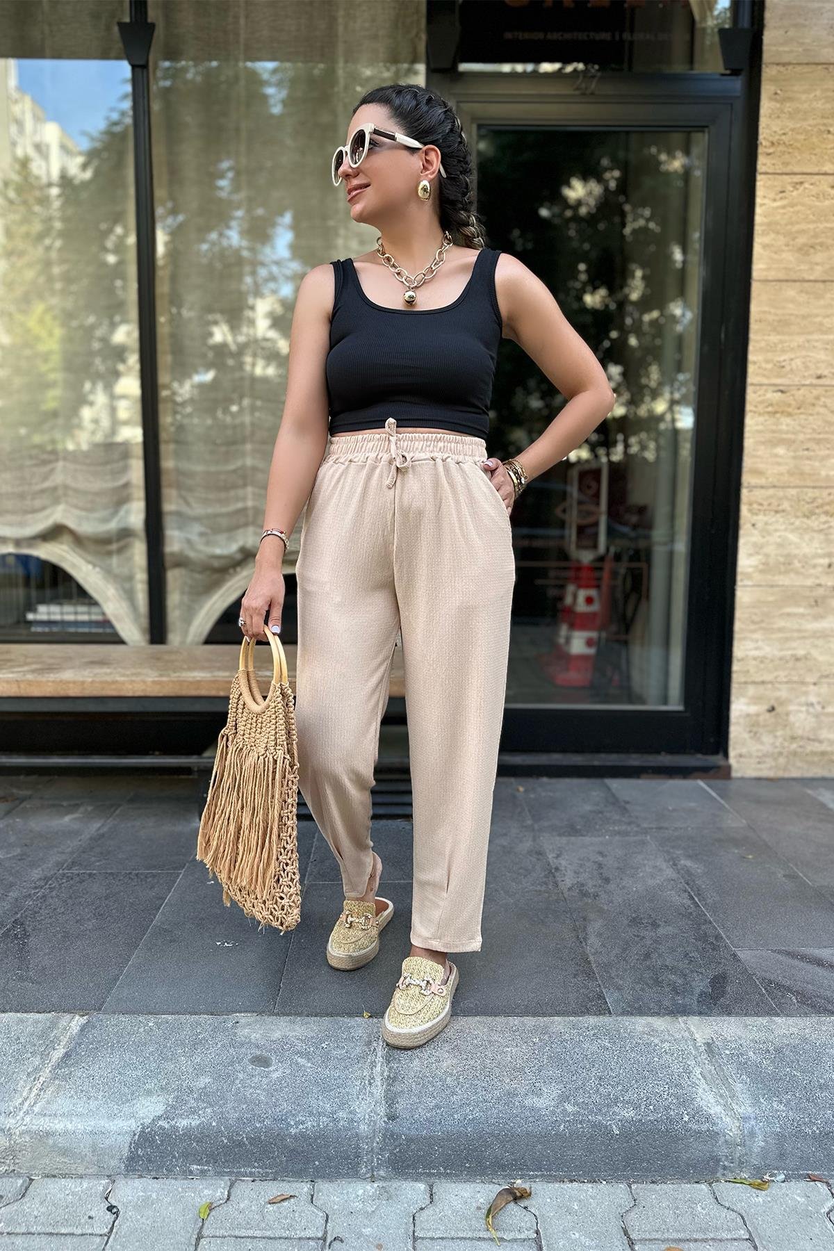 Beli Lastikli Bej Pantolon