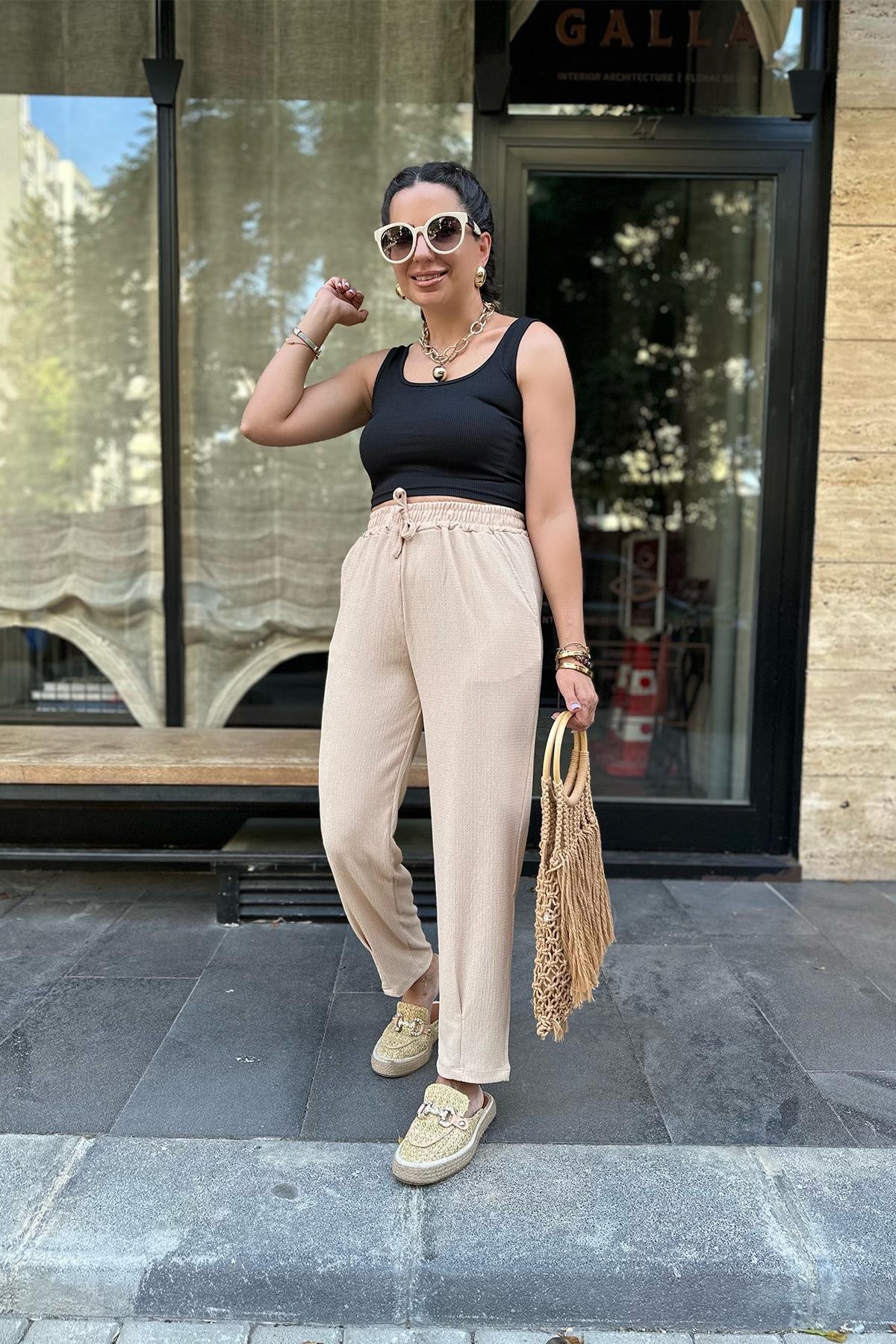 Beli Lastikli Bej Pantolon