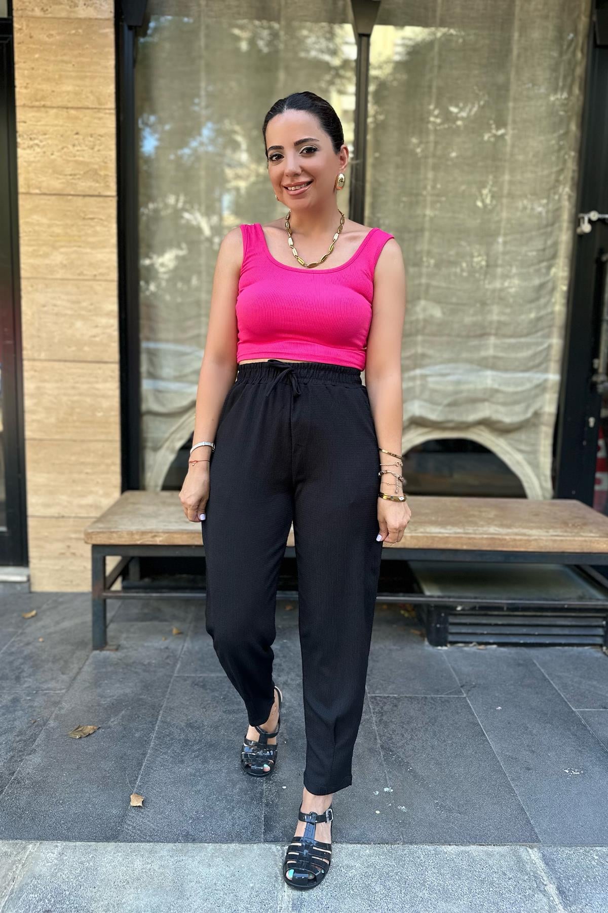 Beli Lastikli Siyah Pantolon