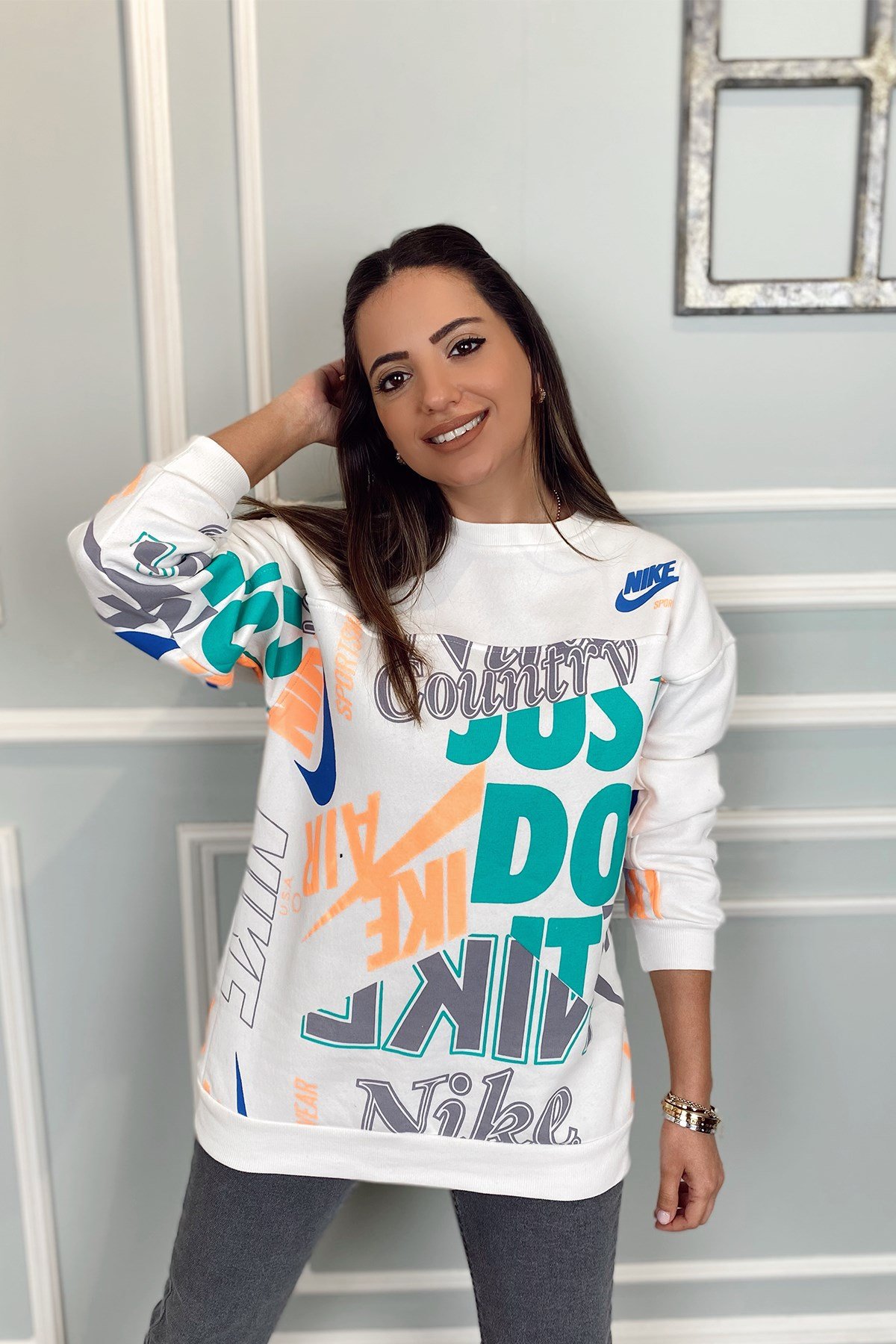 Beyaz Baskılı Sweatshirt