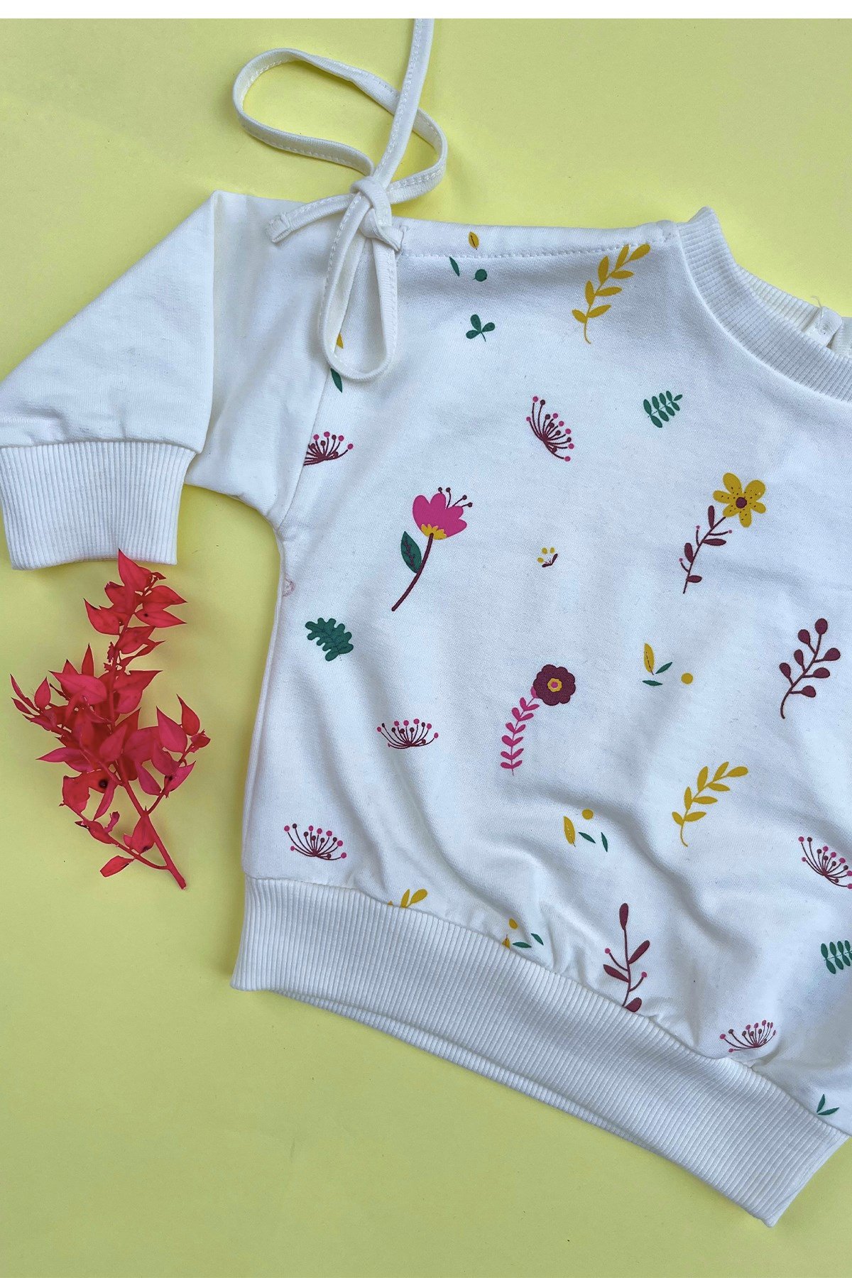 Beyaz Desenli Sweatshirt