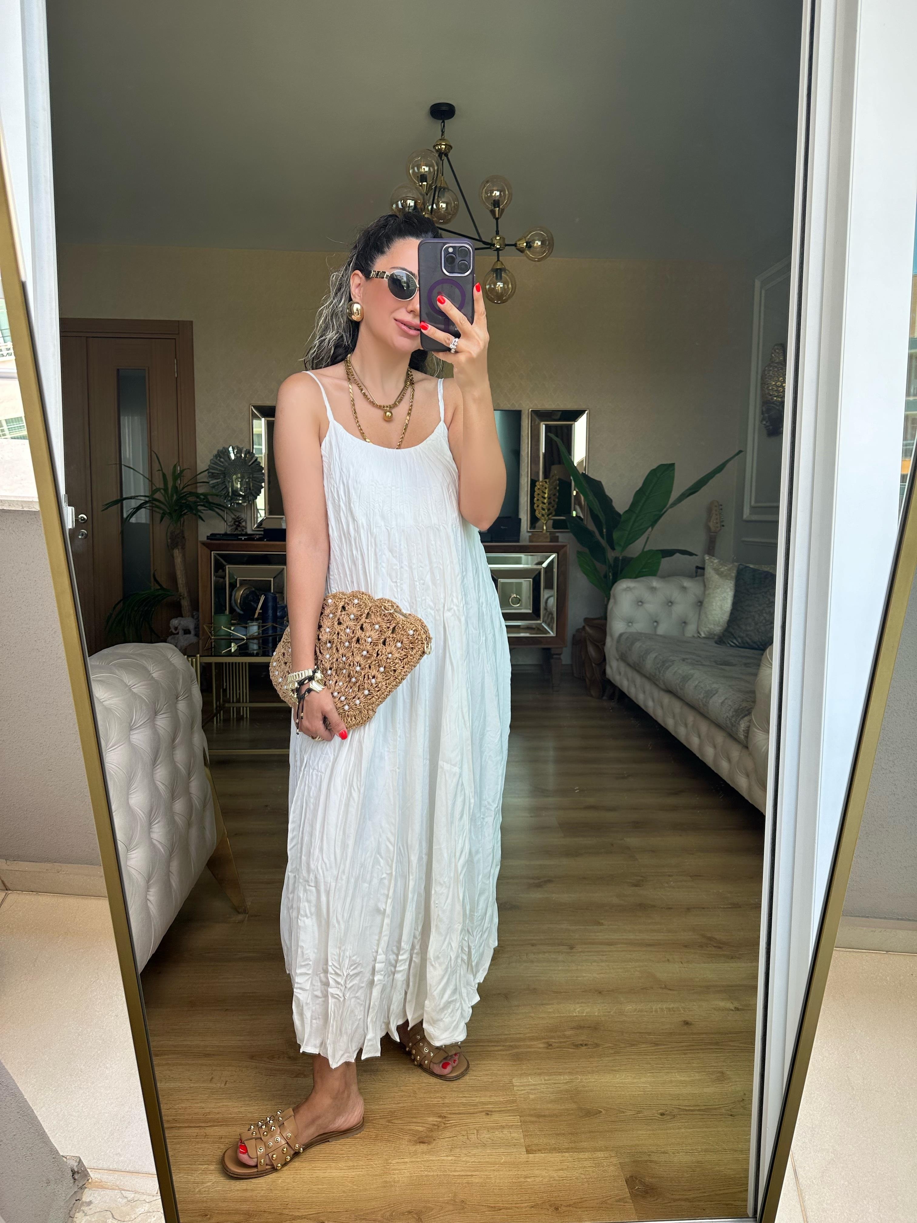 Beyaz Kırışık Kumaş Elbise