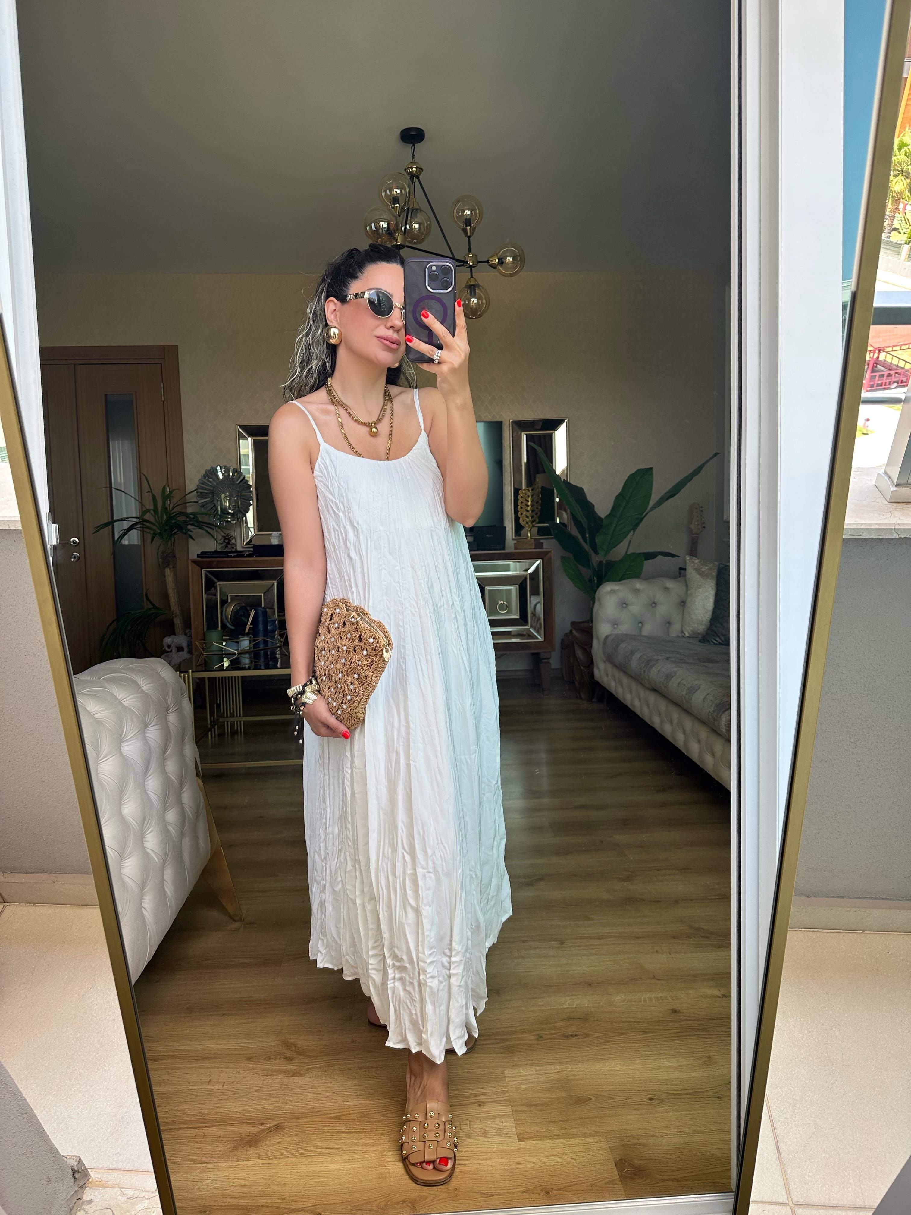 Beyaz Kırışık Kumaş Elbise