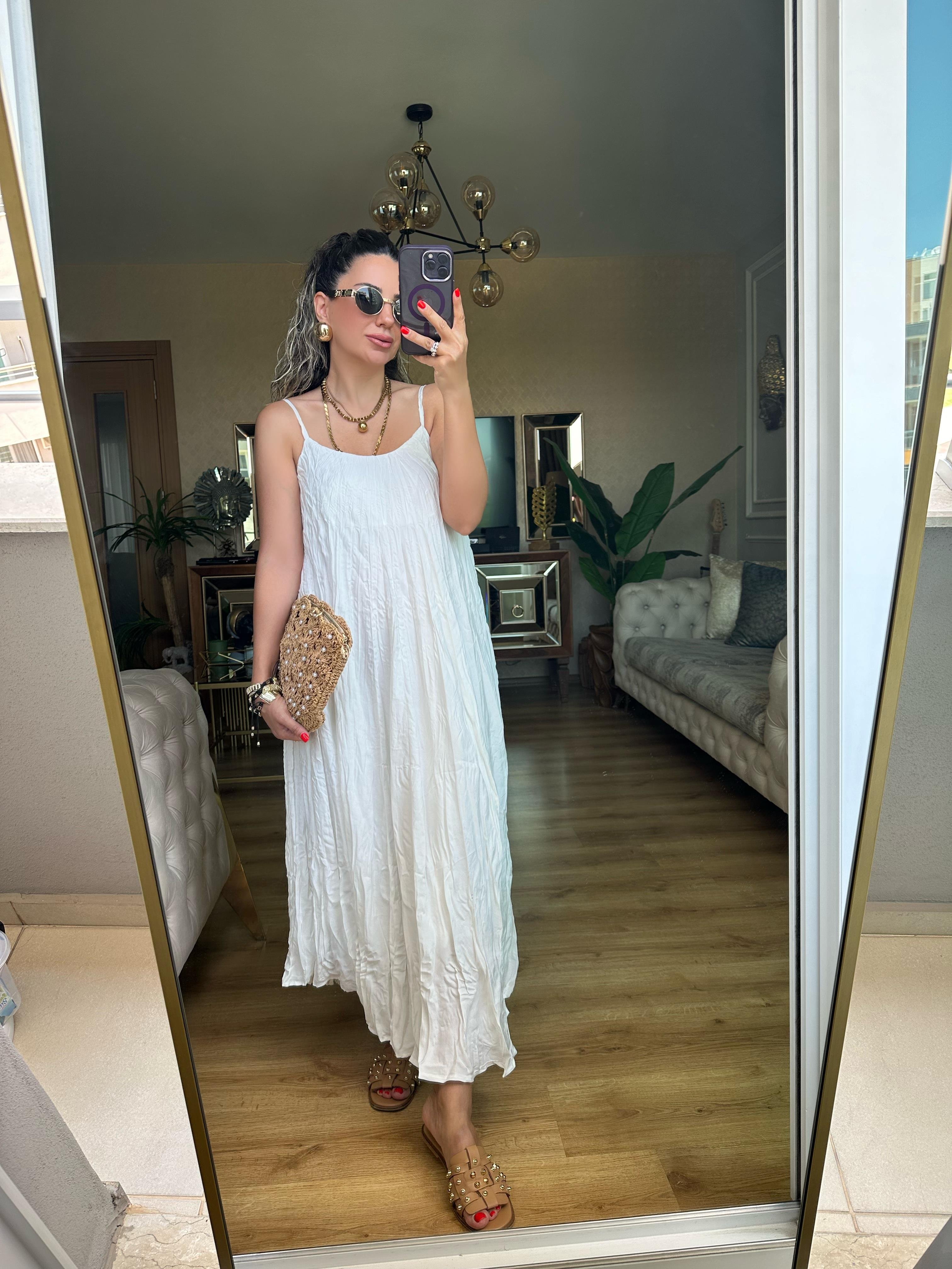 Beyaz Kırışık Kumaş Elbise