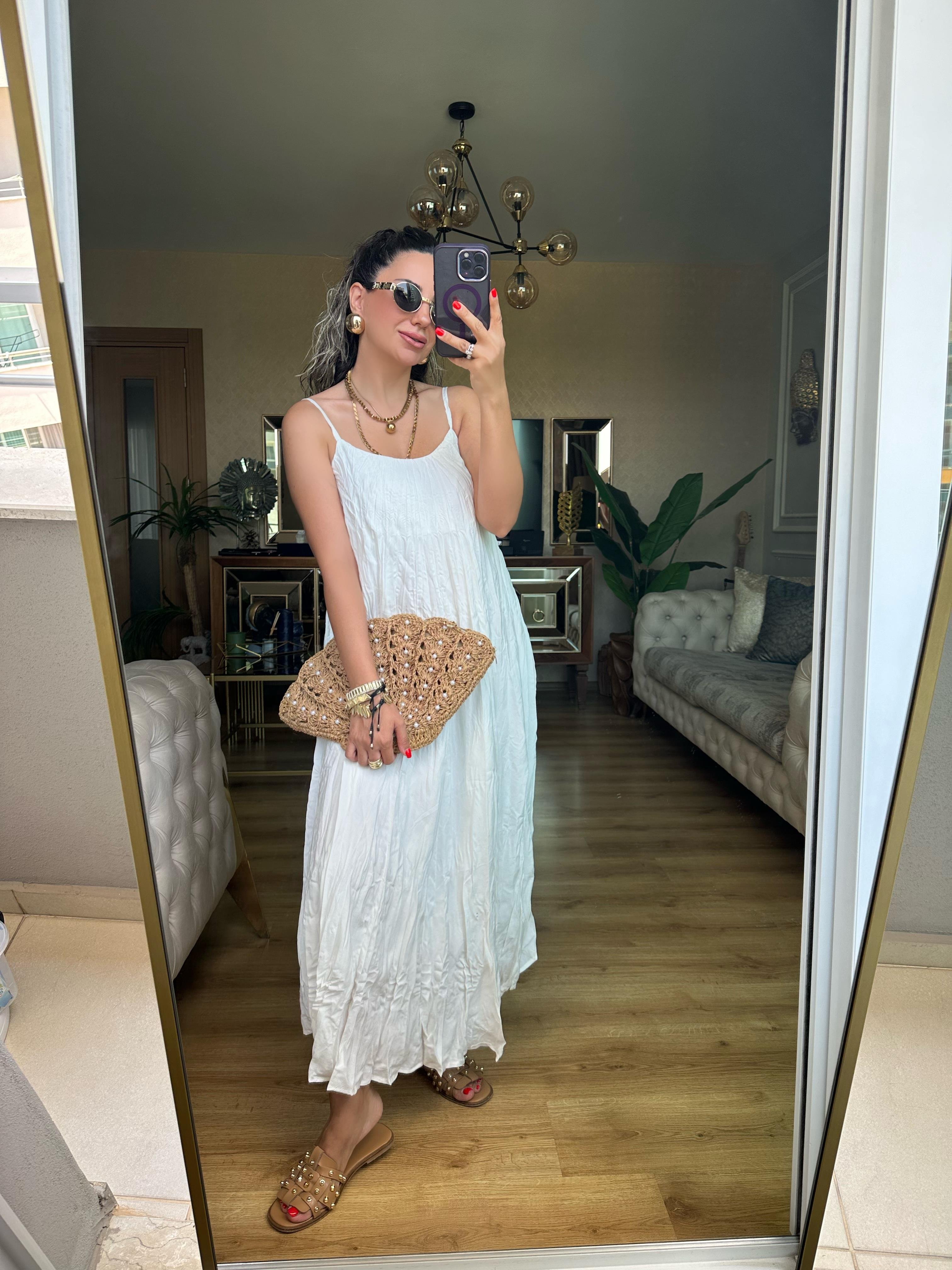 Beyaz Kırışık Kumaş Elbise