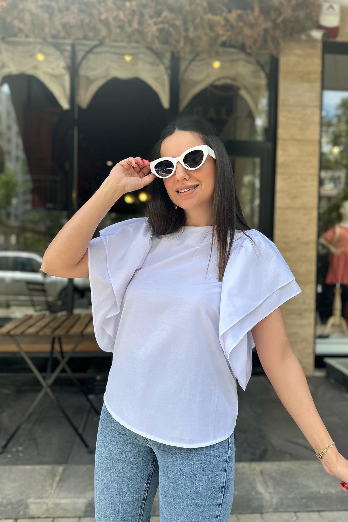 Beyaz Kolları Volanlı Poplin Bluz