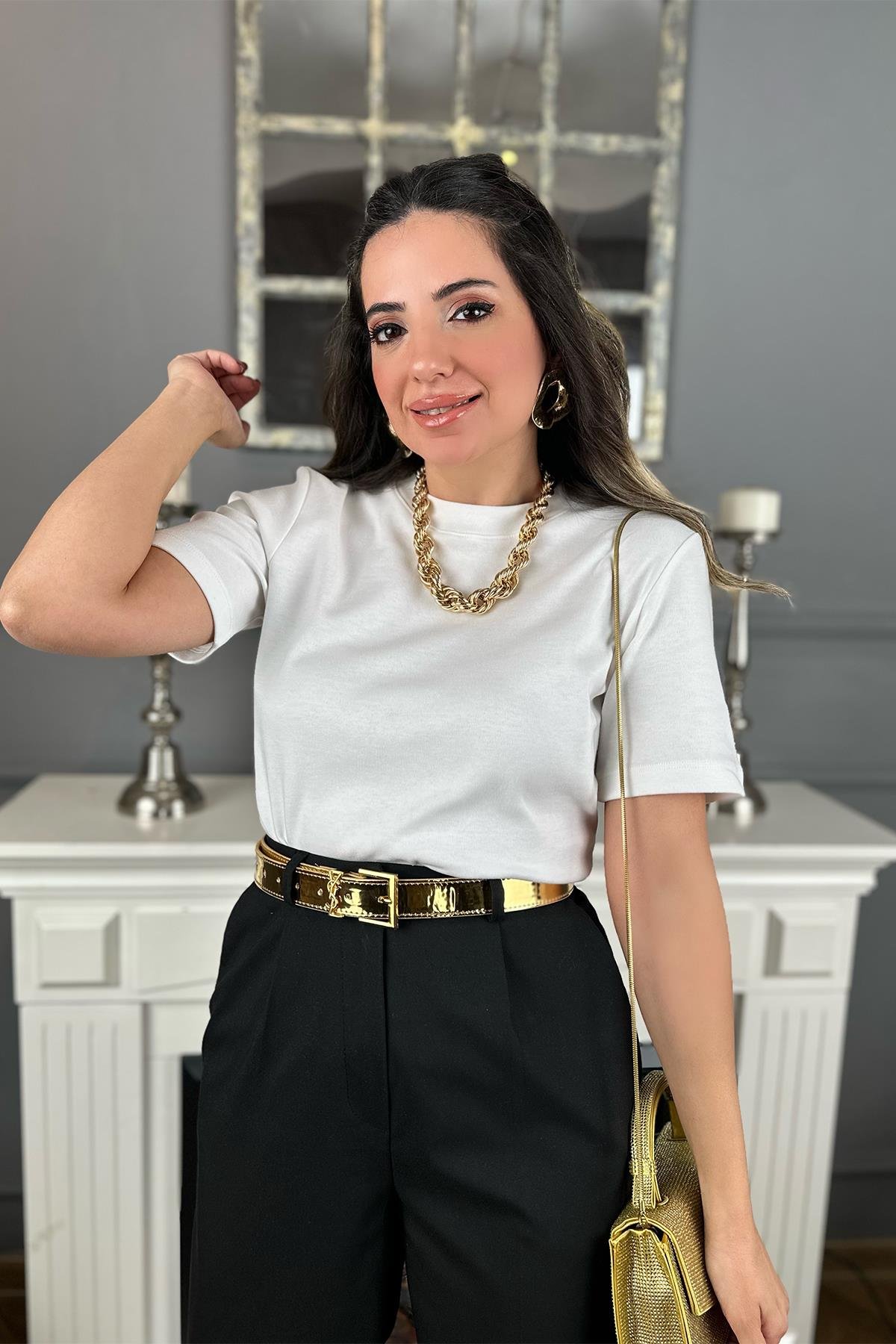 Beyaz Koton Kumaş Bisiklet Yaka Basic T-Shirt