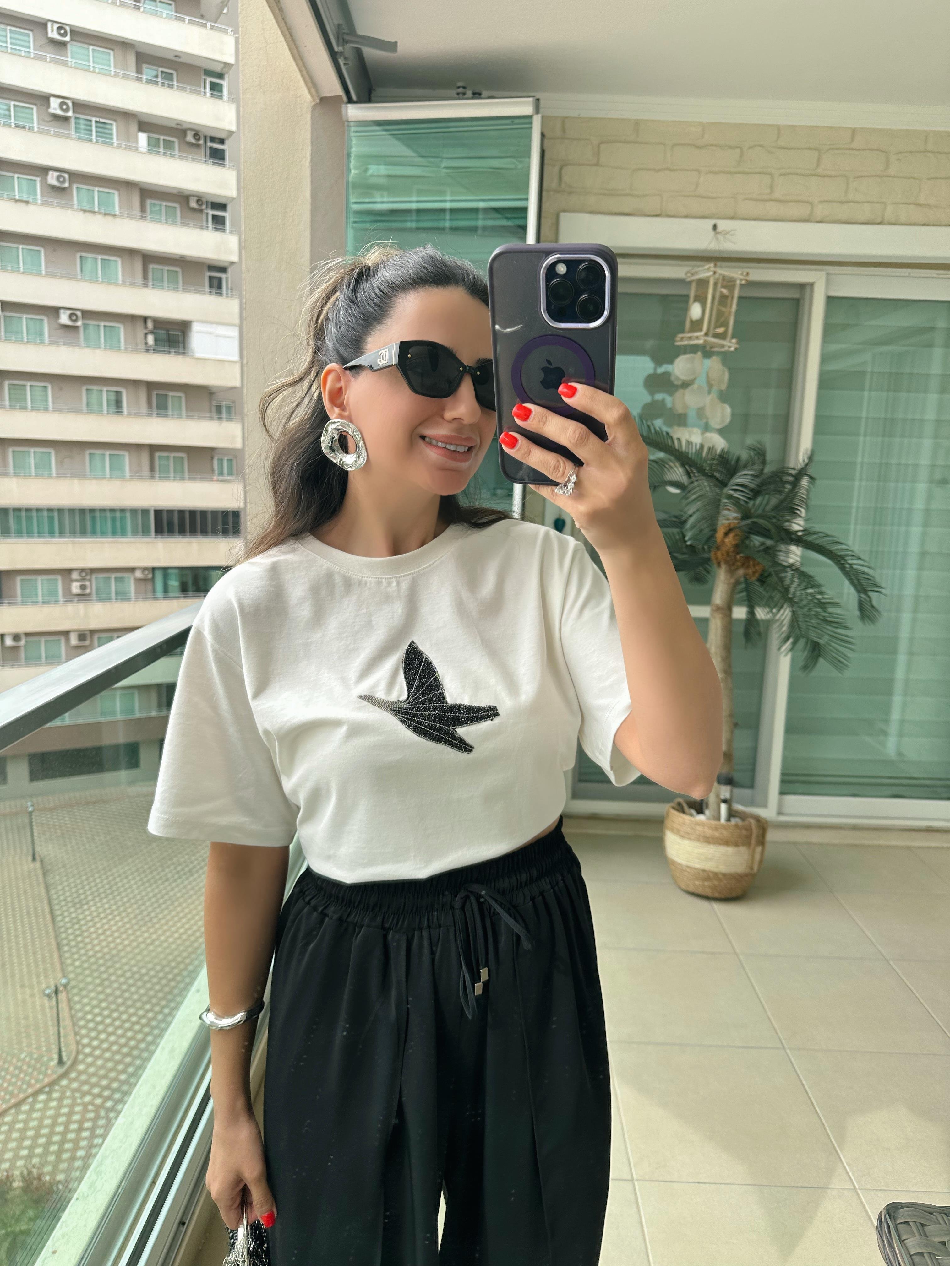 Beyaz Kuş Taşlı Tshirt