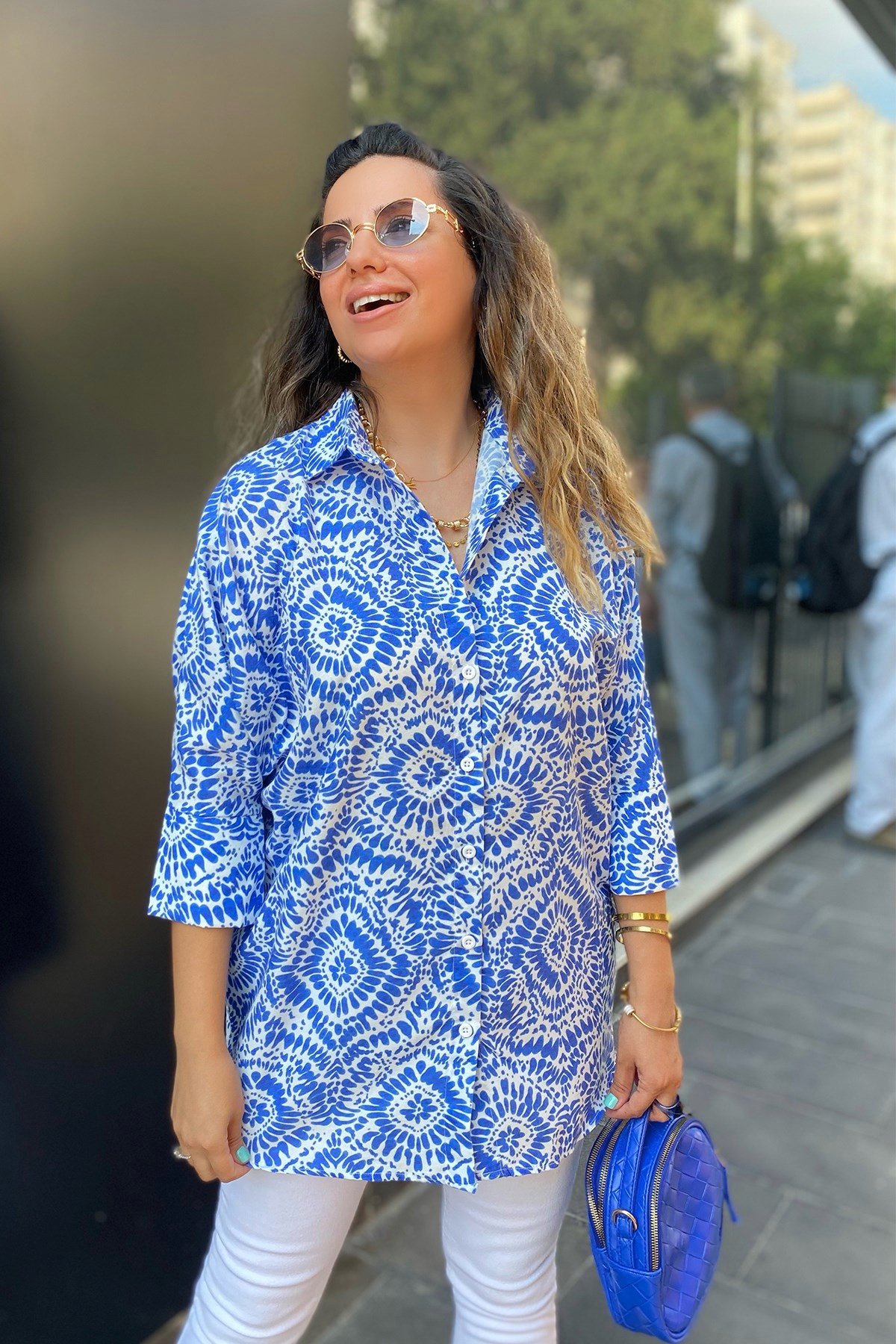 Beyaz Mavi Desenli Gömlek