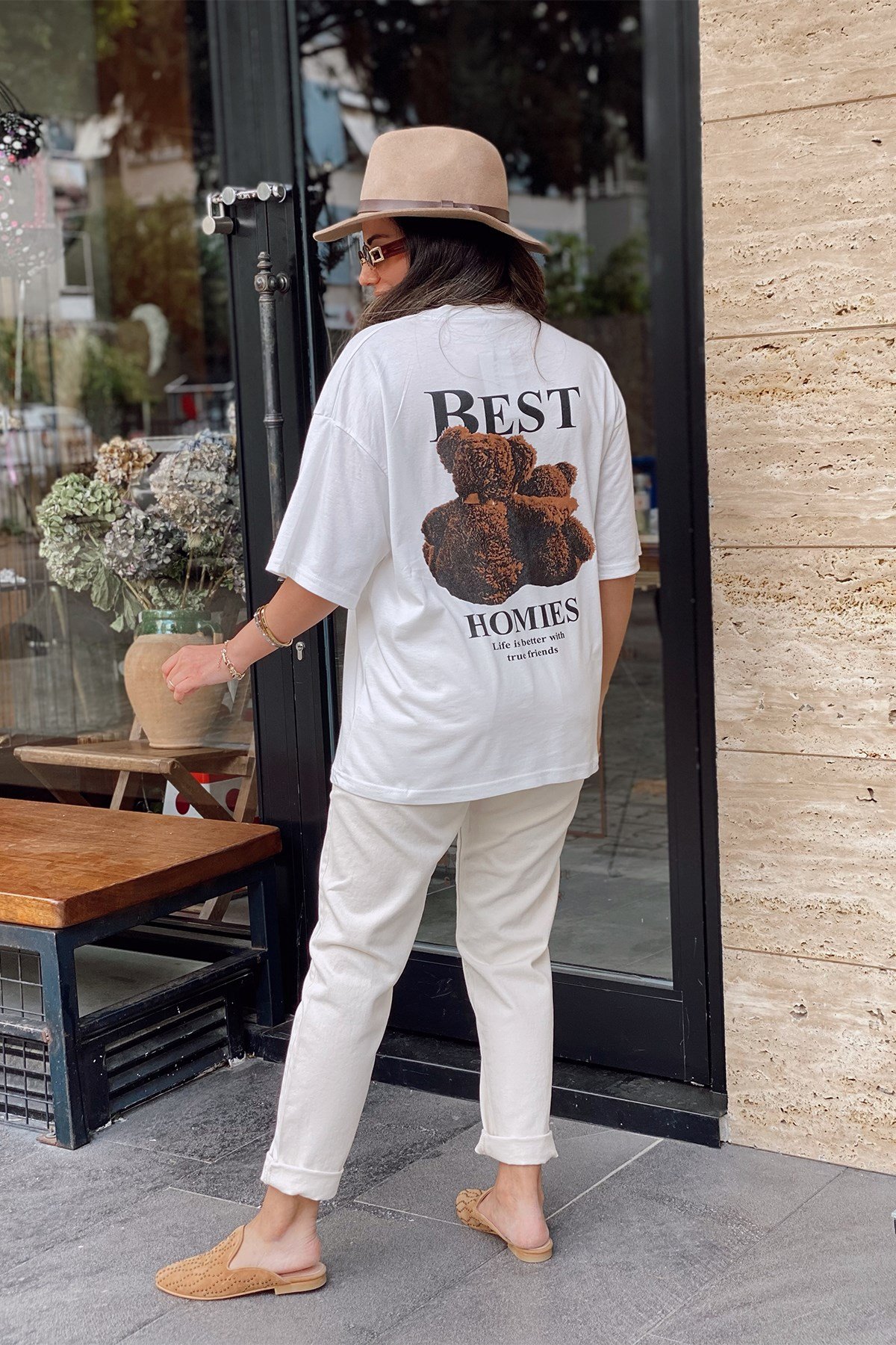 Beyaz Panda Detaylı Tshirt