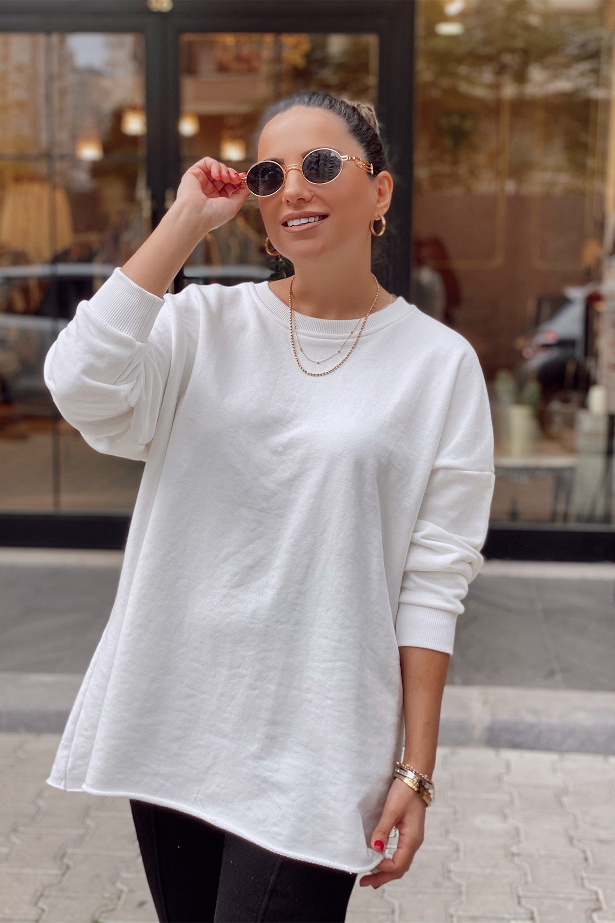 Beyaz Salaş Oversize Sweatshirt