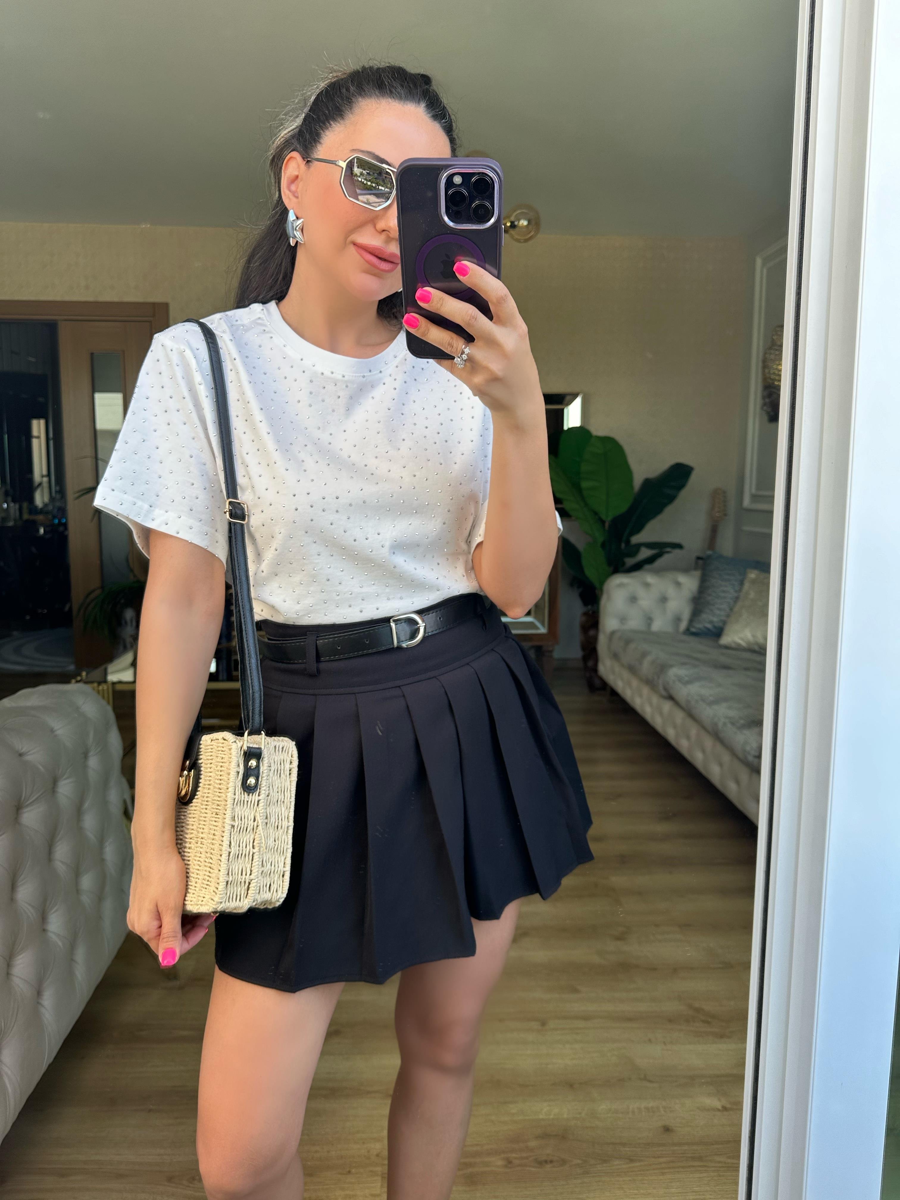 Beyaz Taşlı Tshirt