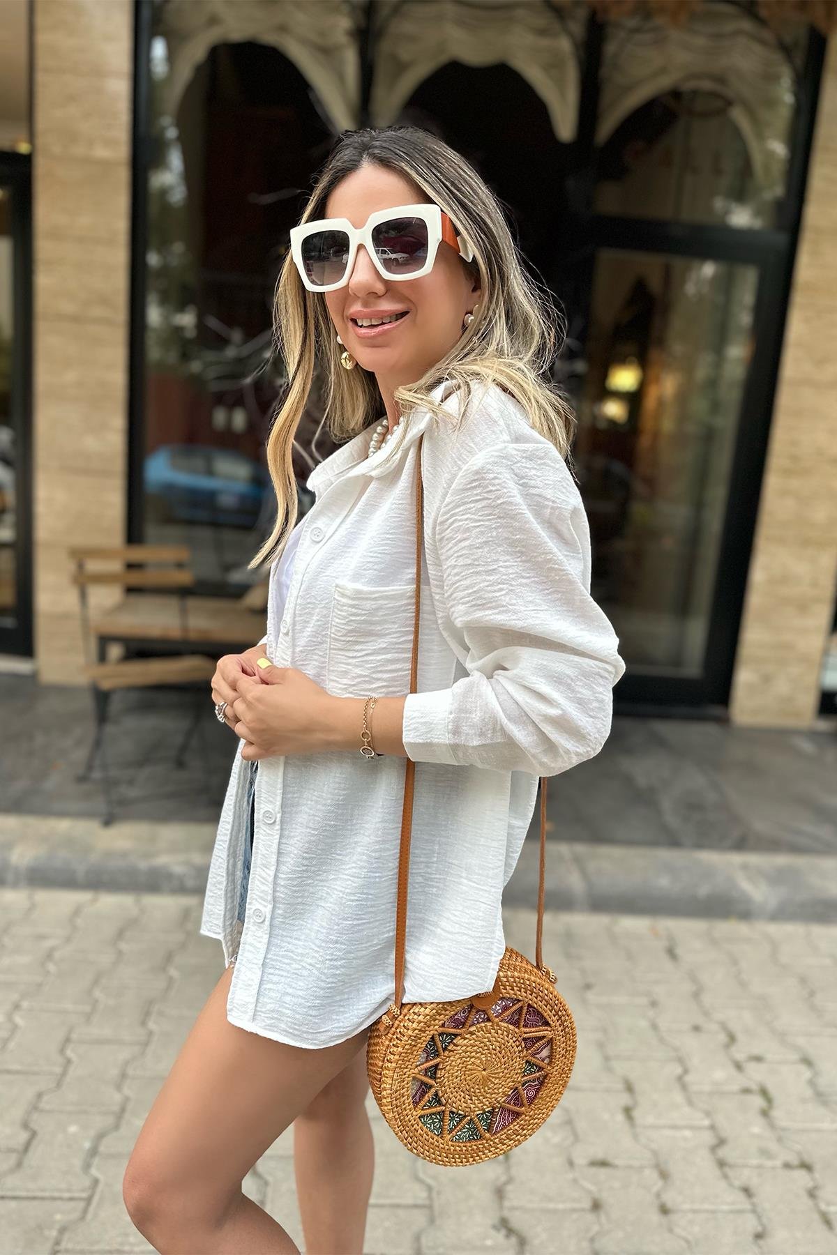 Beyaz  Tek Cepli Oversize Gömlek