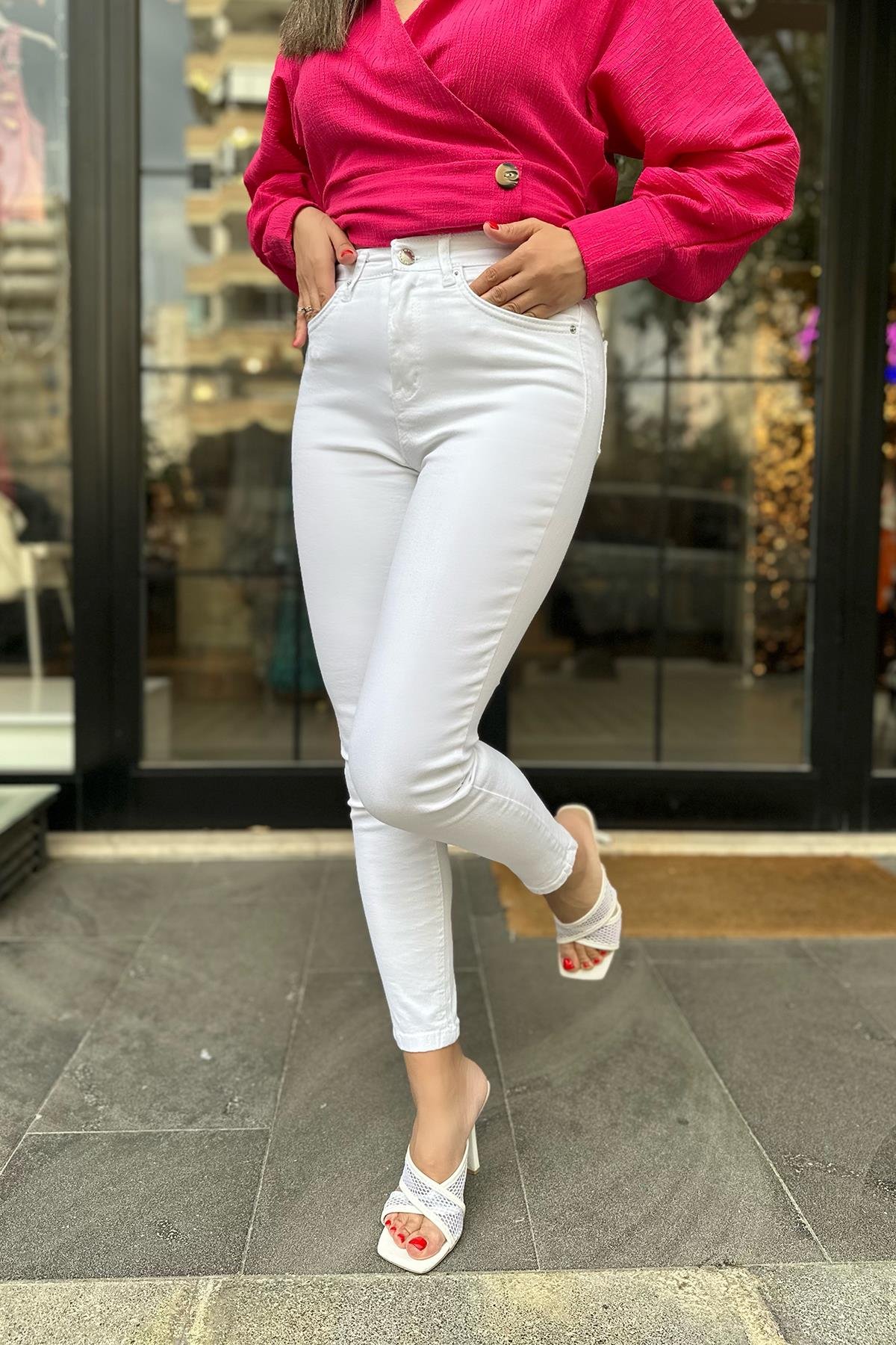 Beyaz Yeni Sezon Dar Kesim Pantolon