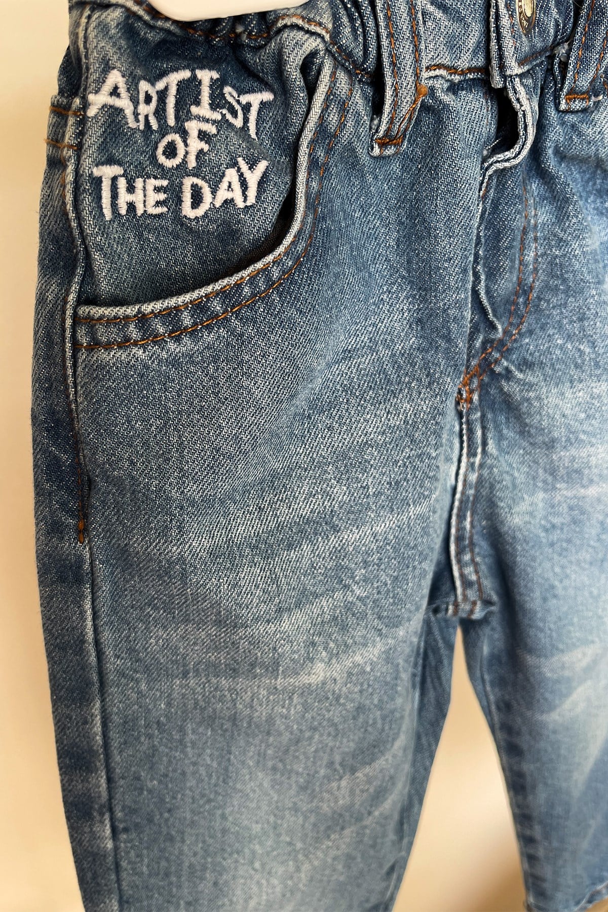Cep Kısmı Baskılı Beli Lastikli Jean