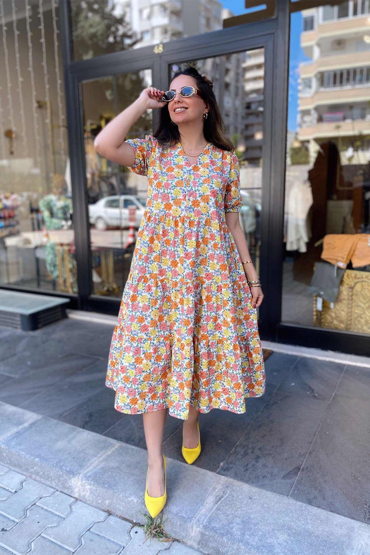 Çiçek Desenli Bahar Elbise