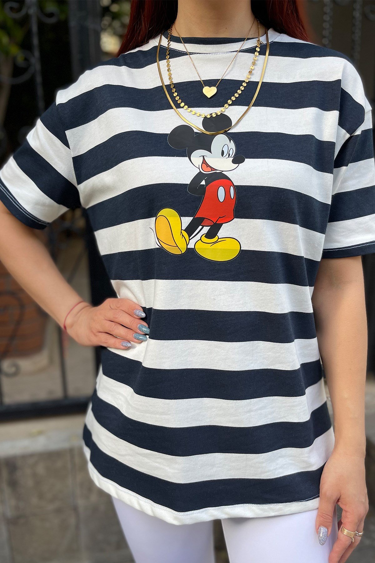 Çzigili Mickey Mouse Detaylı Tshirt