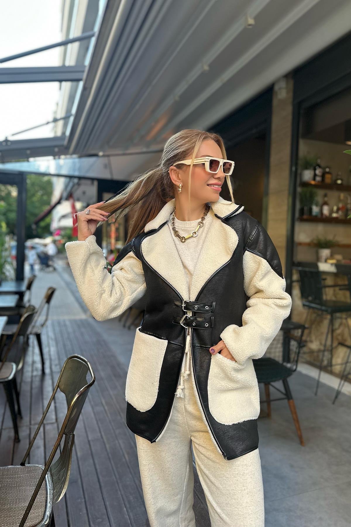 Deri Detaylı Peluş Kaban