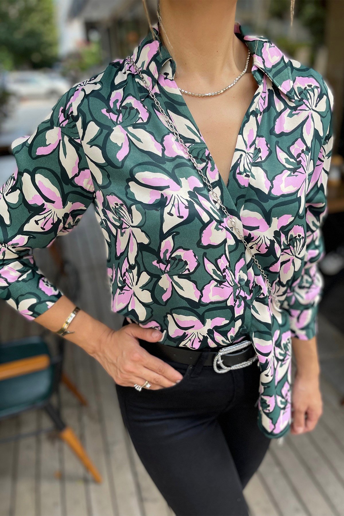 Desenli Saten Gömlek