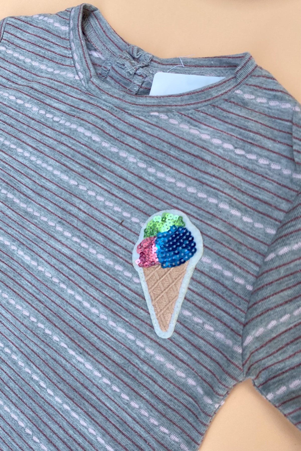 Dondurma İşlemeli Tshirt