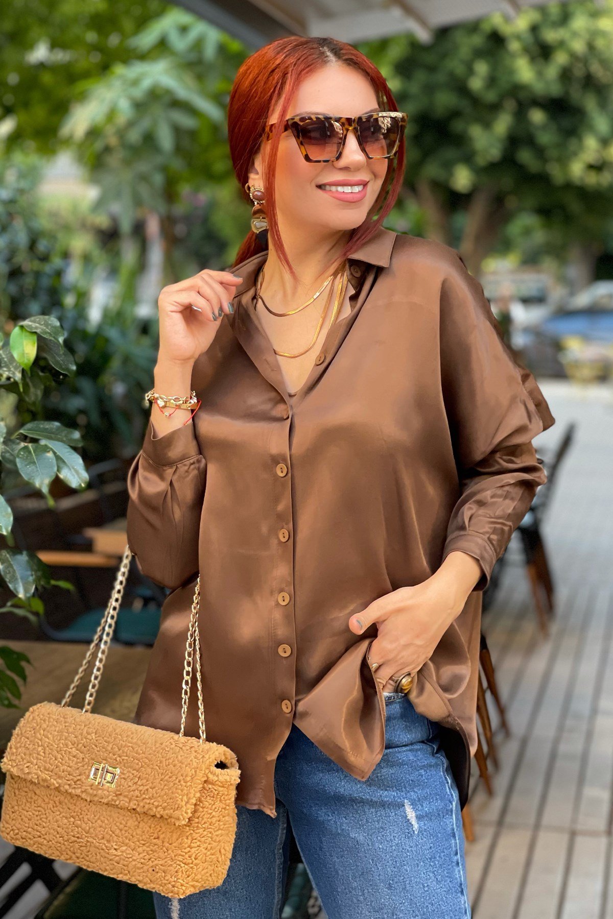 Düşük Omuz Saten Kahve Oversize Gömlek