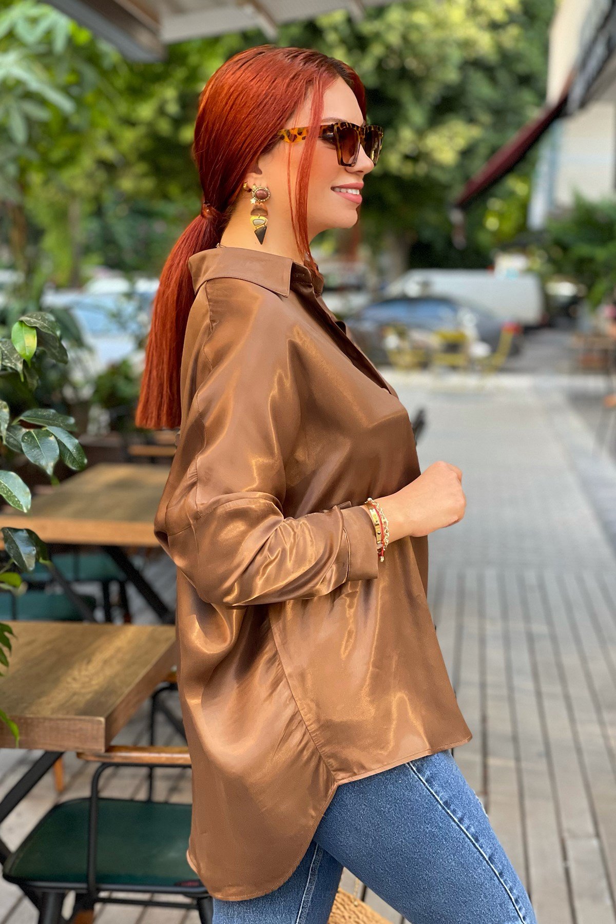 Düşük Omuz Saten Kahve Oversize Gömlek