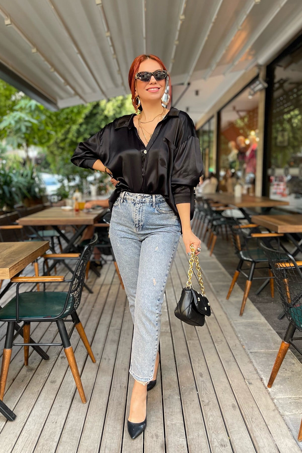 Düşük Omuz Saten Siyah Oversize Gömlek