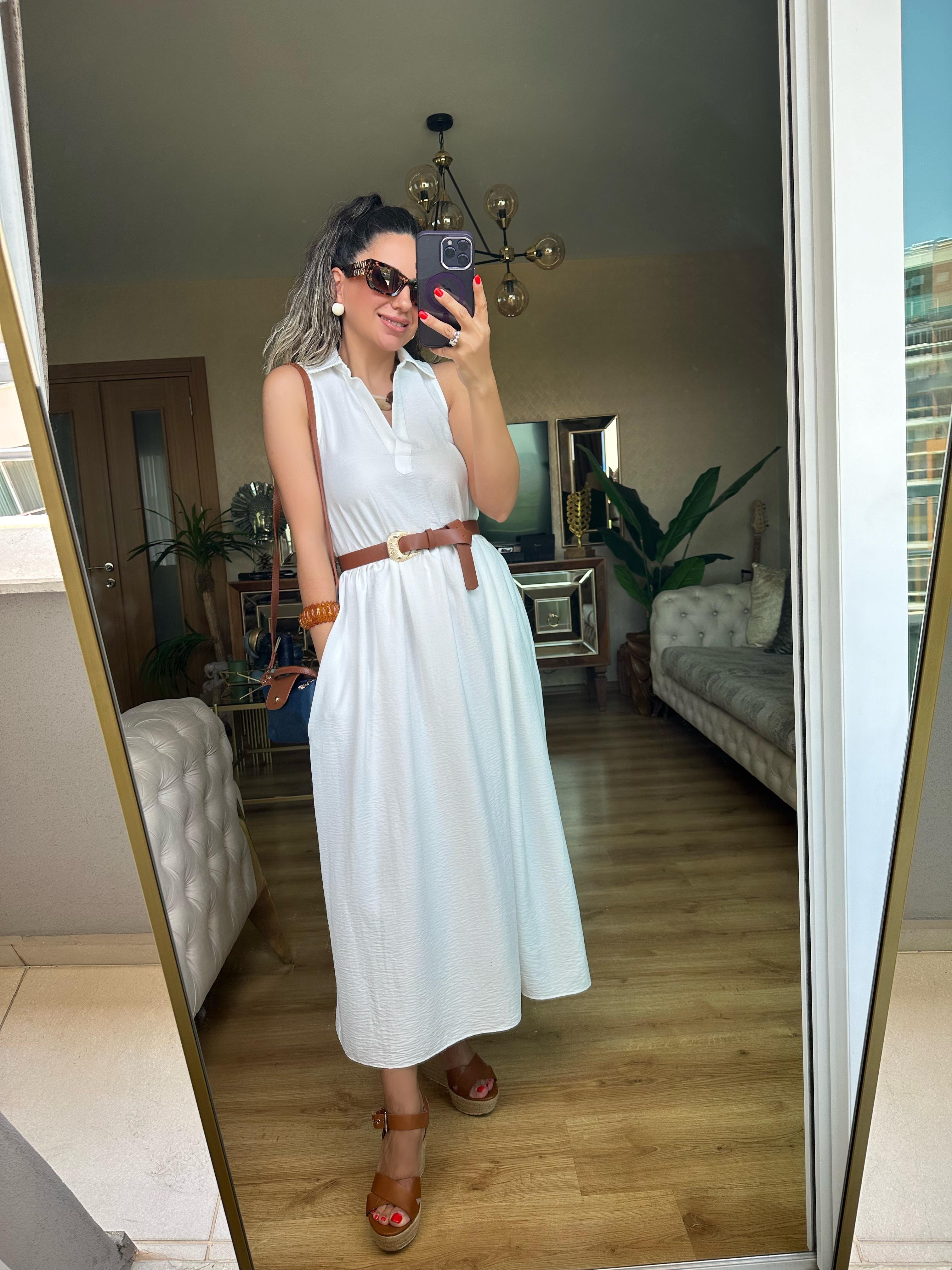 Ekru Kemerli V Yaka Elbise