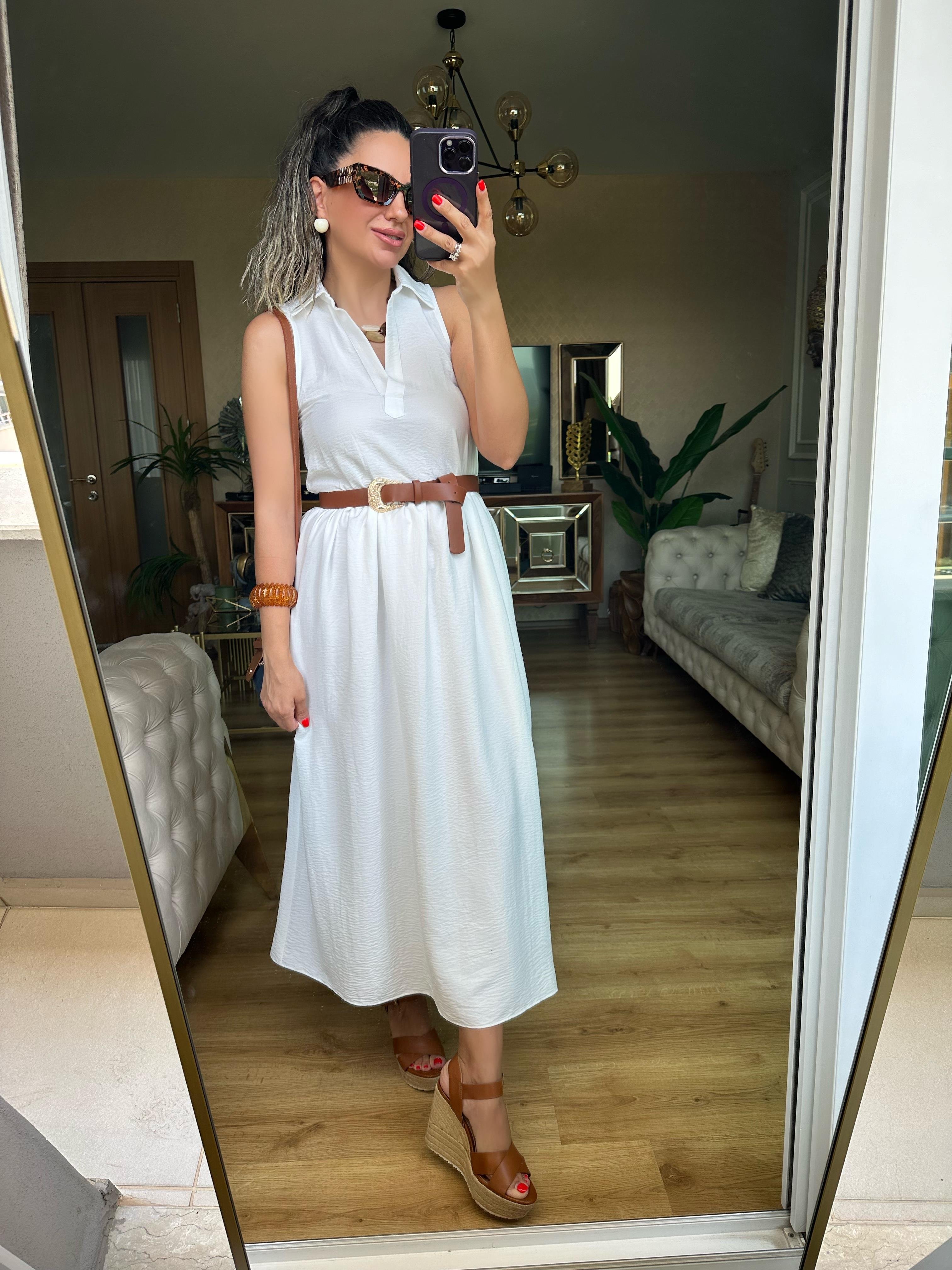 Ekru Kemerli V Yaka Elbise