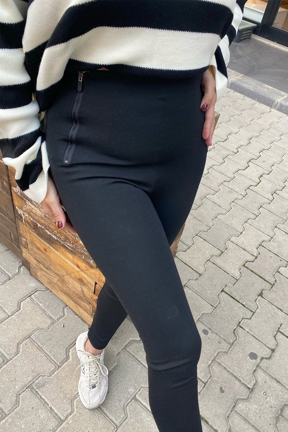 Fermuar Detaylı Siyah Çelik Tayt