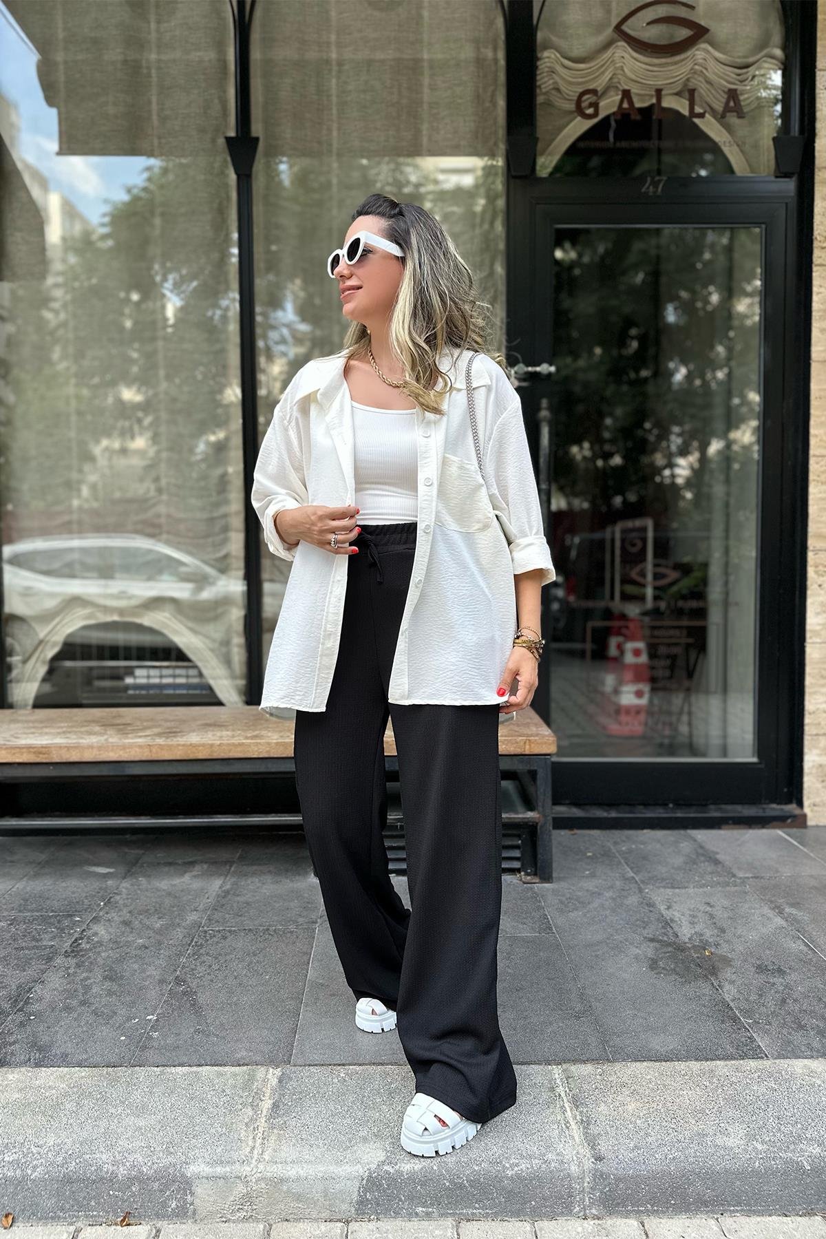 Geniş Paça Beli Lastikli Siyah Pantolon