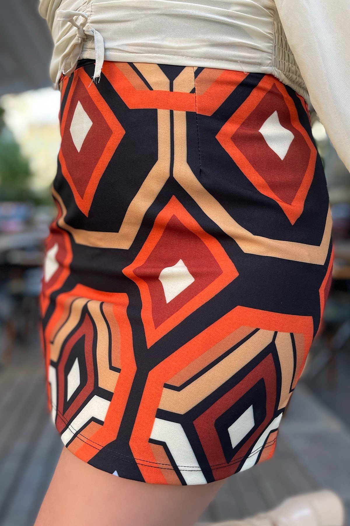 Geometrik Deseli Mini Etek 