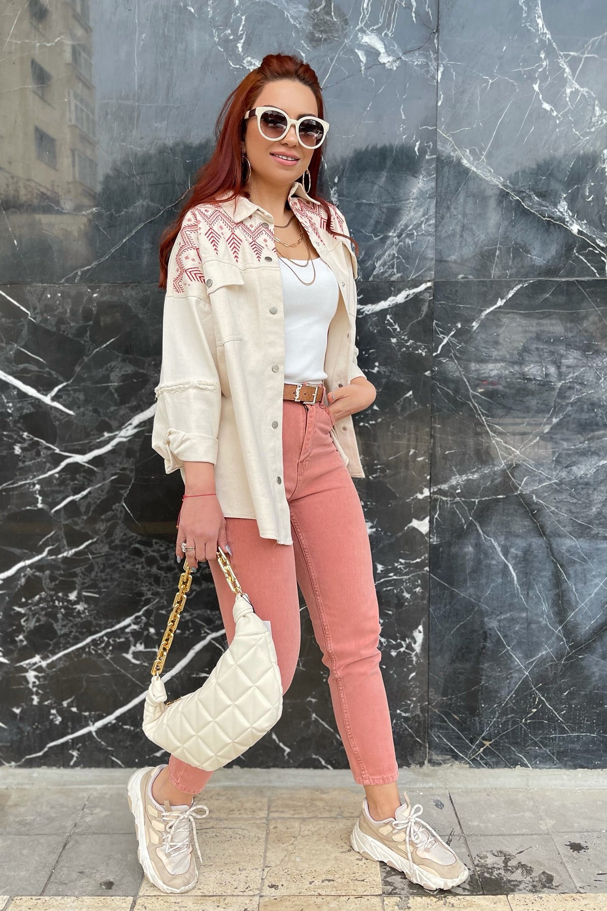 Gül Kurusu  Mom Jean 