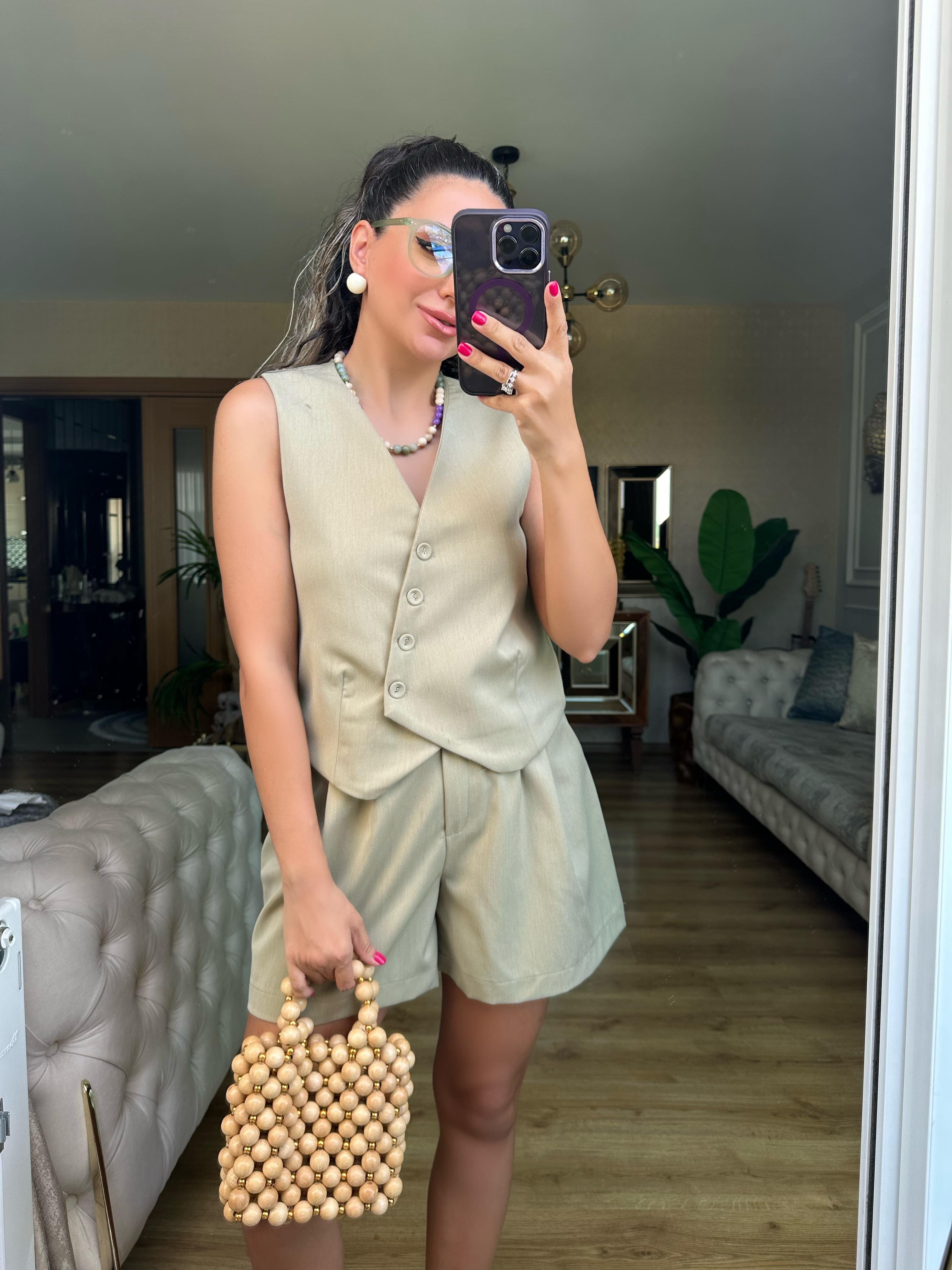 Haki Yeşil Çapraz Düğme Detaylı Yelek Şort Takım