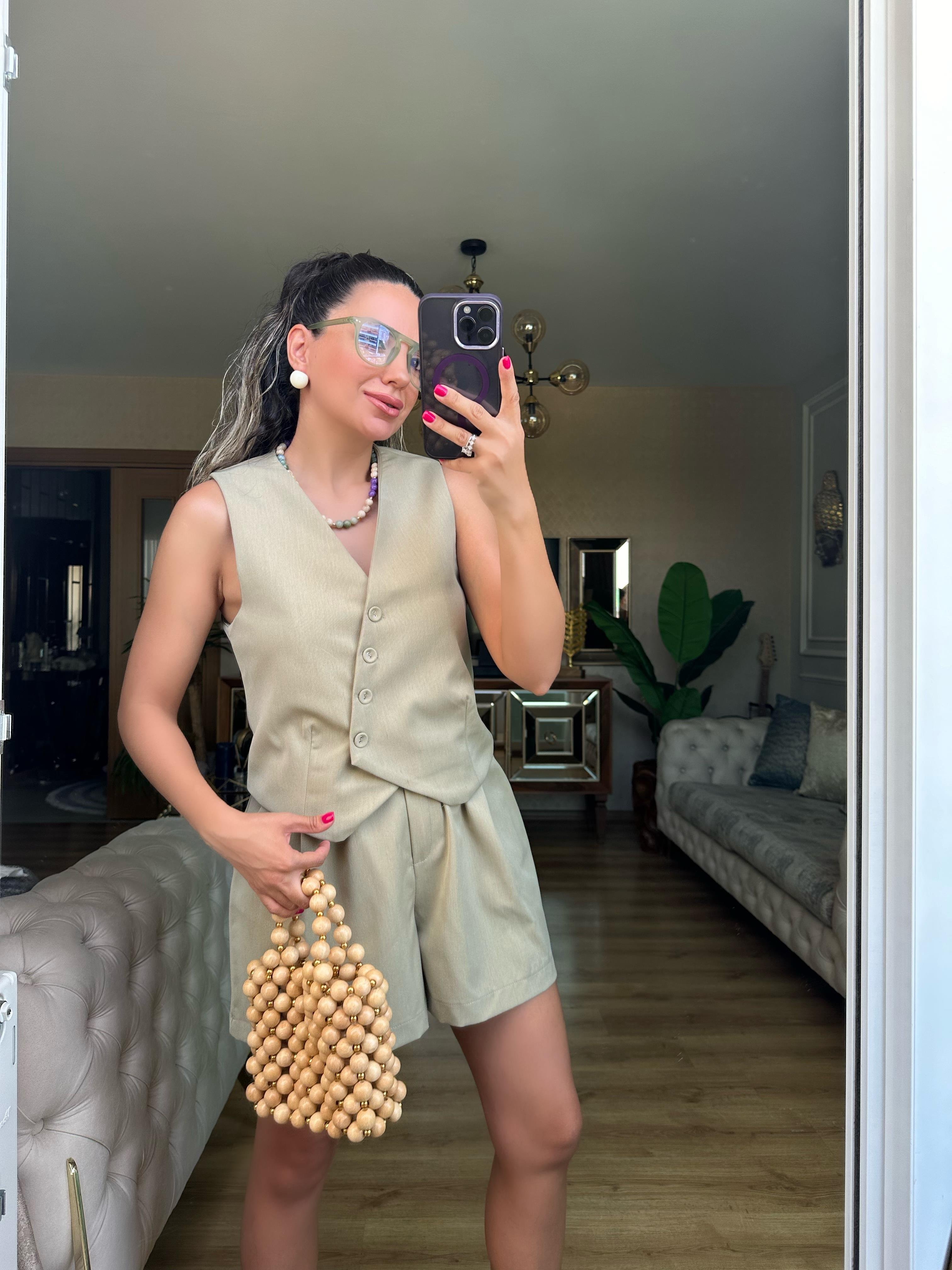 Haki Yeşil Çapraz Düğme Detaylı Yelek Şort Takım