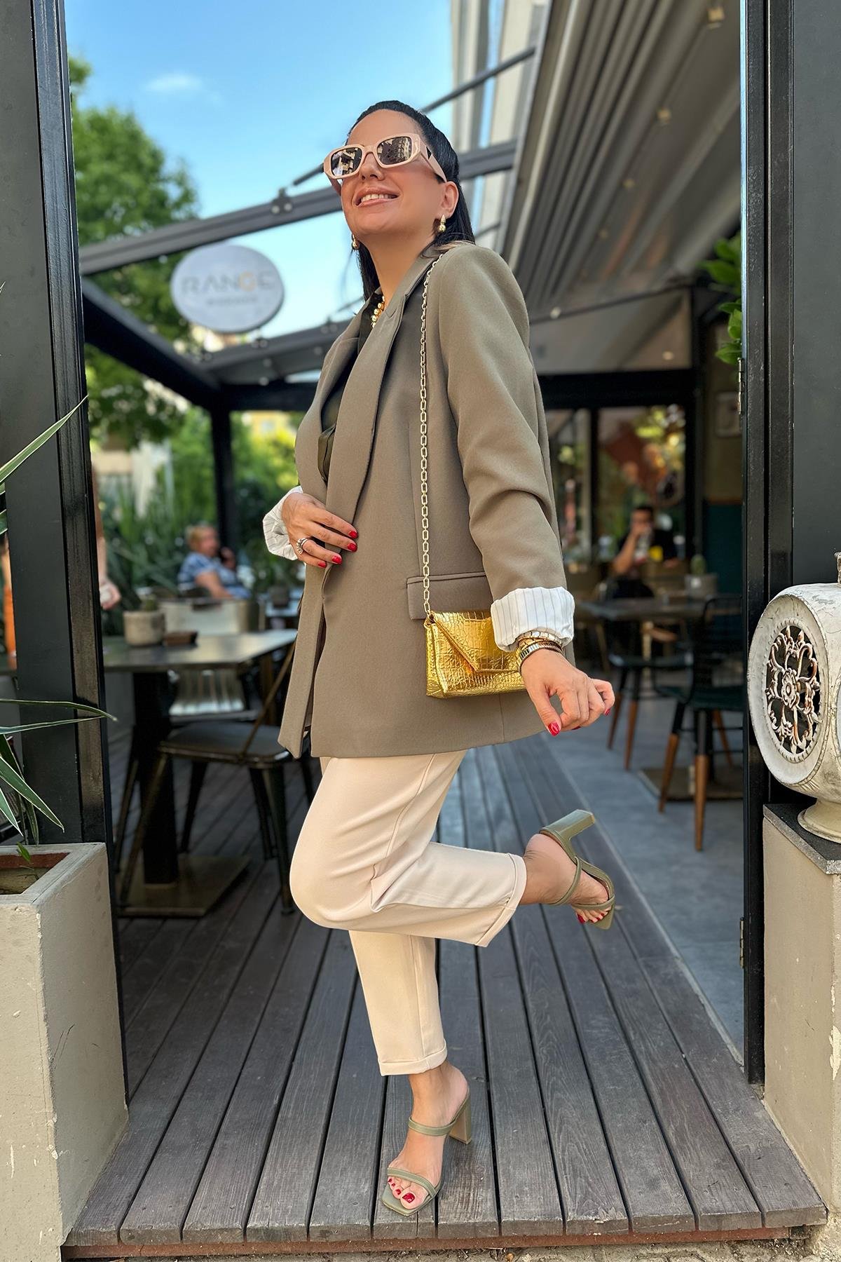 Haki Yeşil İçi Astarlı Blazer Ceket