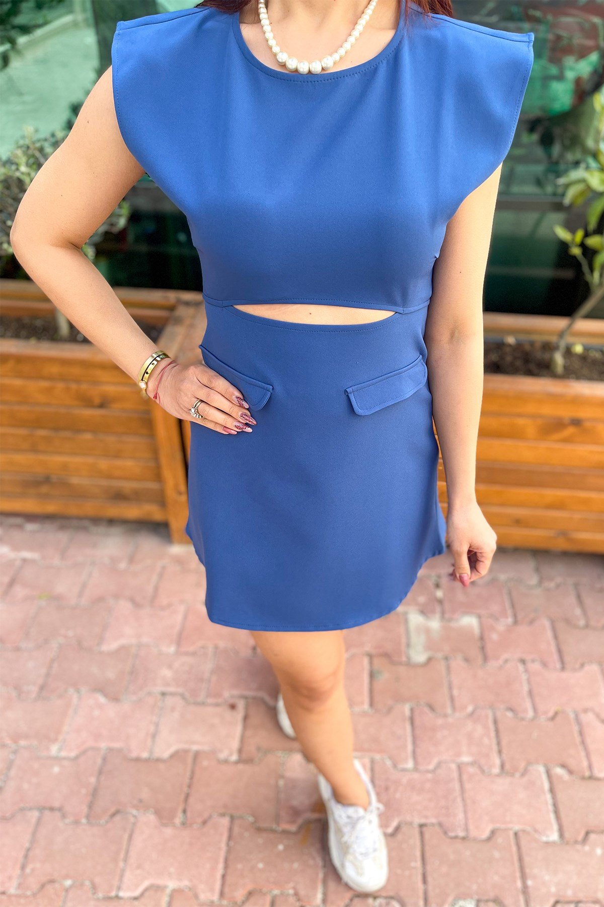 İndigo Mavi Önden Cep Detaylı Elbise 