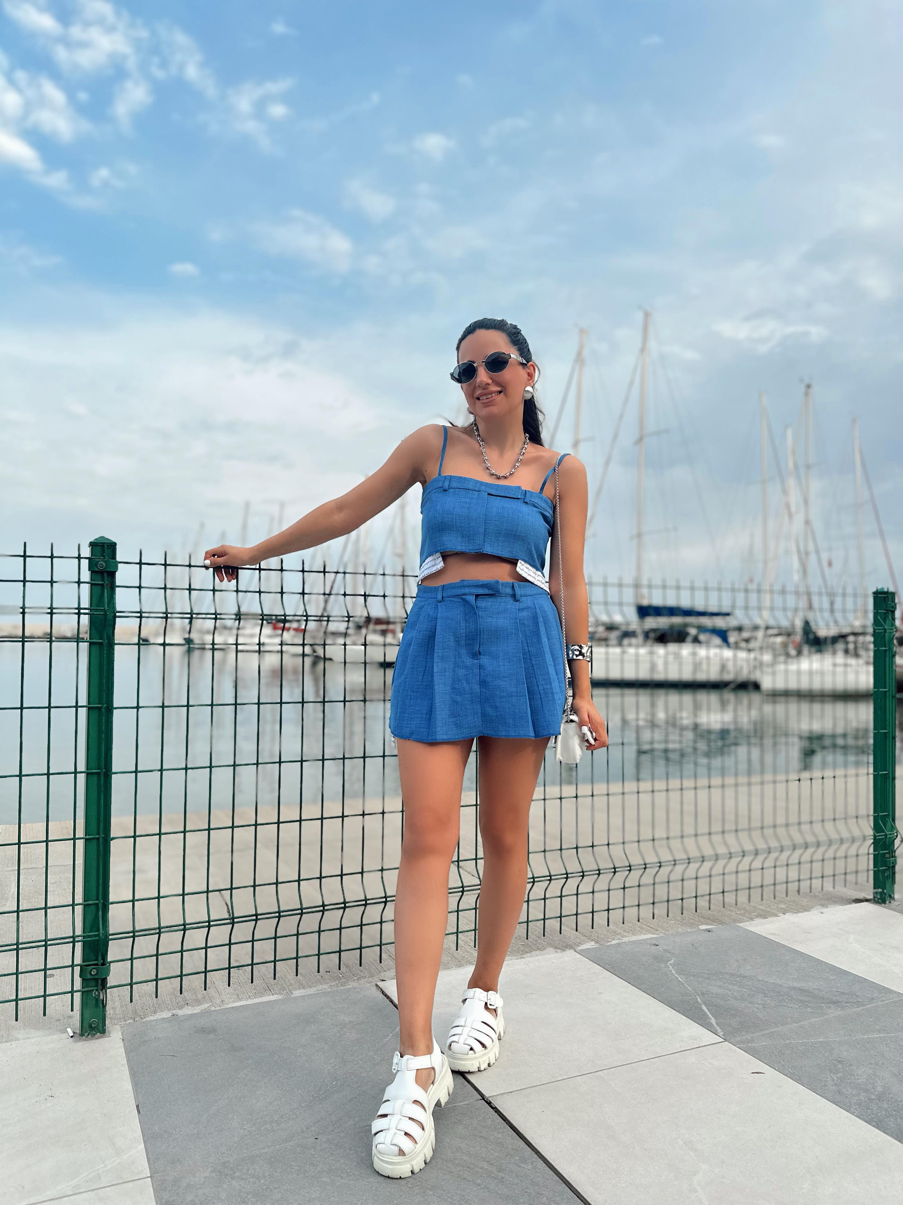 İndigo Mavi Şort Etek Bluz Takım