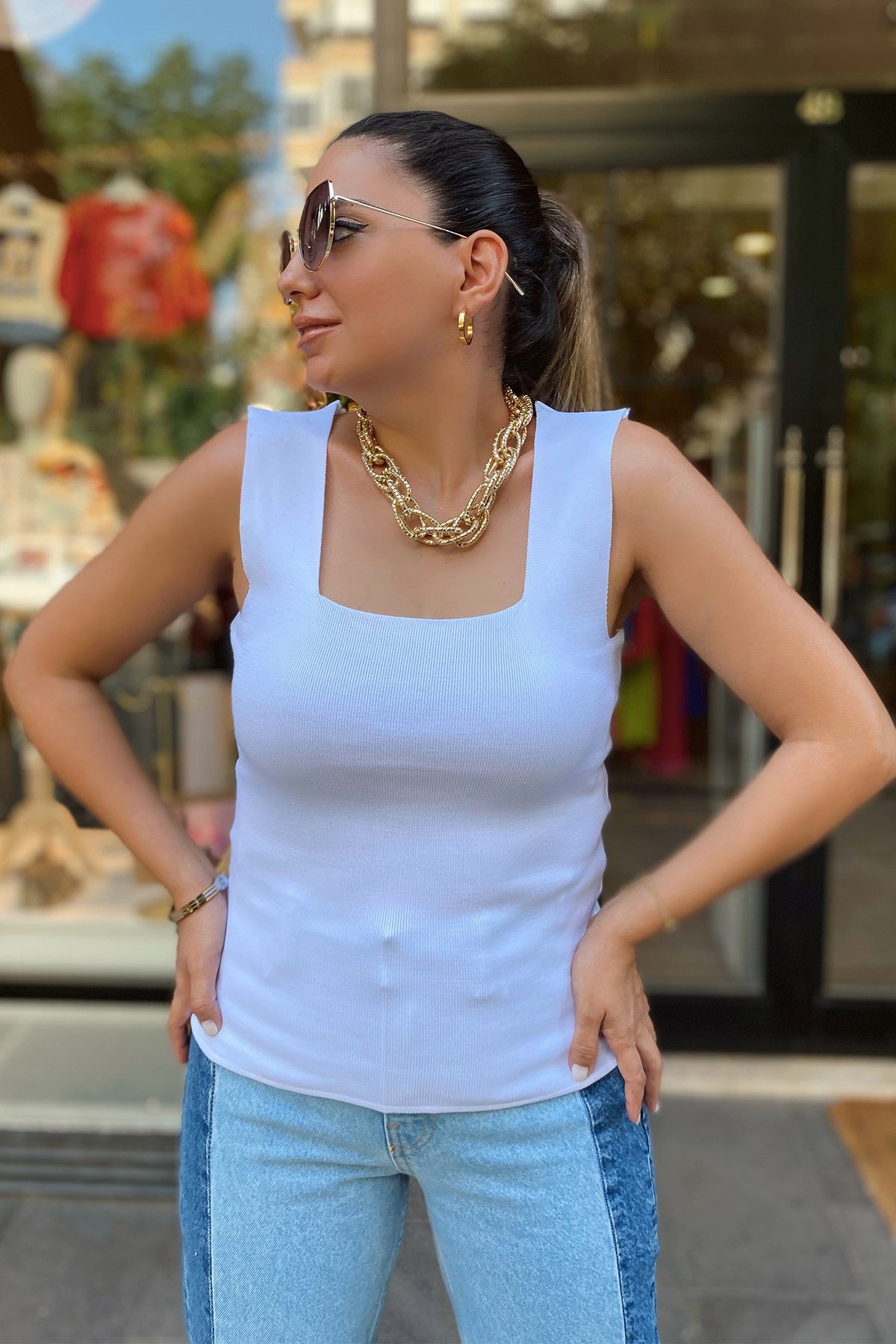 Kalın Askılı Triko Beyaz Bluz 