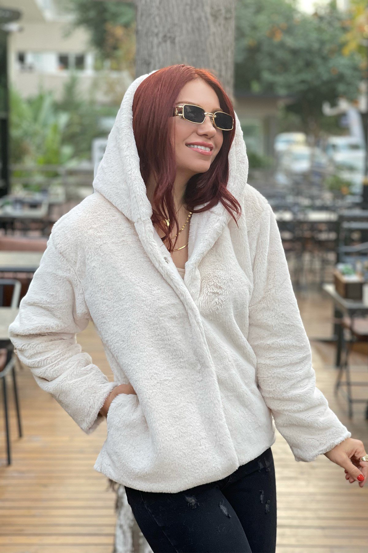 Kapşonlu Peluş Kaban