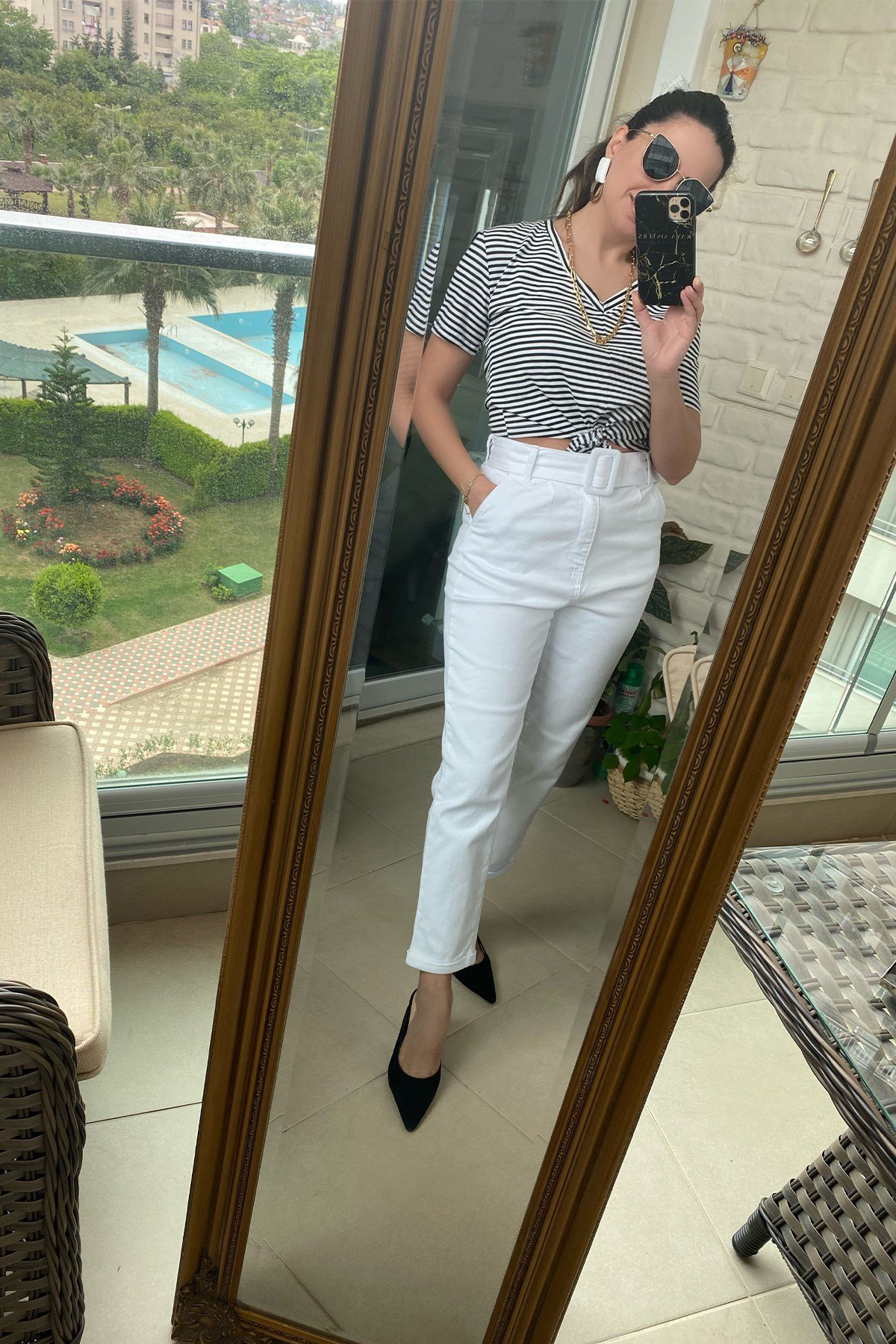 Kemerli Beyaz Yüksek Bel Pantolon